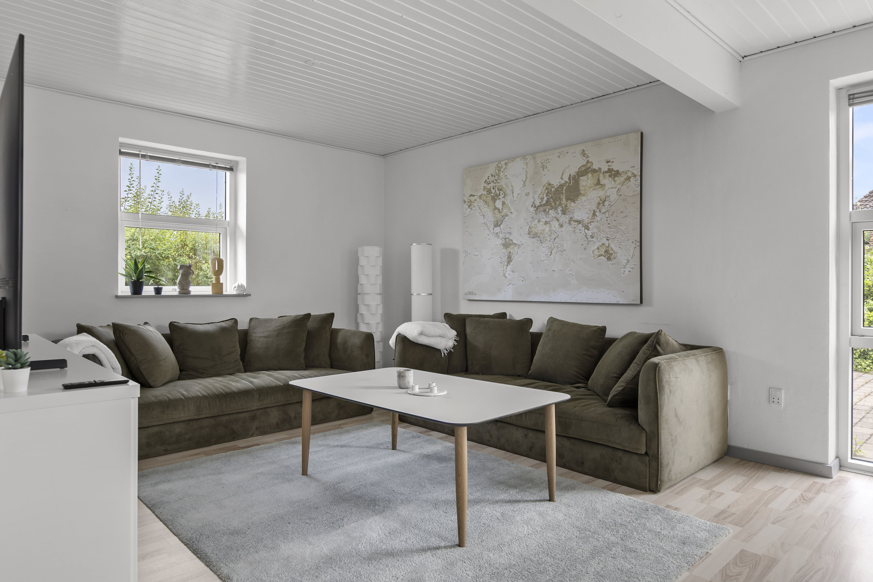 Fremhævet stue billede i fuldskærmstilstand. Billede af Stigsager 49, Rørby, 4400 Kalundborg