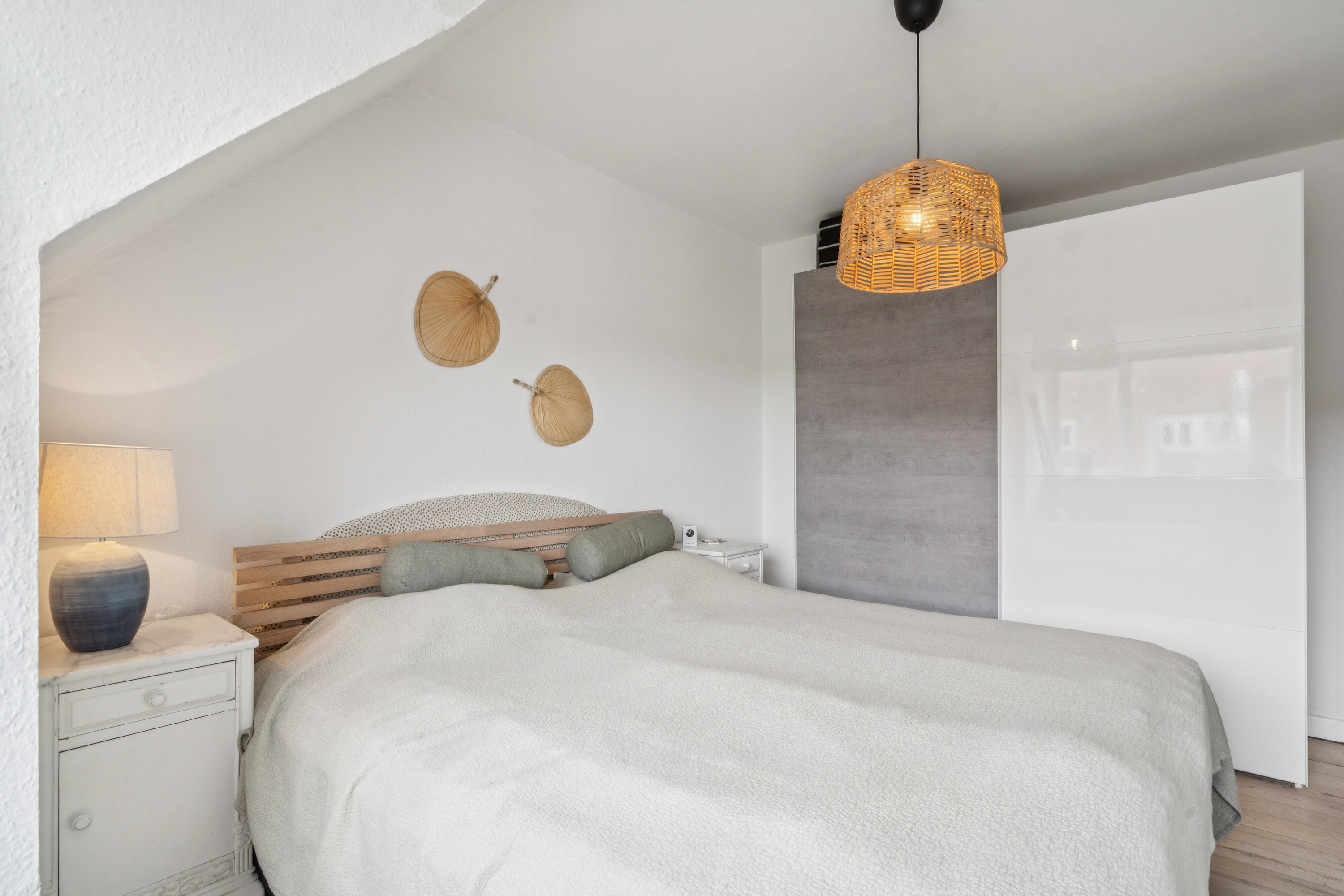 Fremhævet soveværelse billede i fuldskærmstilstand. Billede af Silkeborgvej 196, 3. th., 8000 Aarhus C