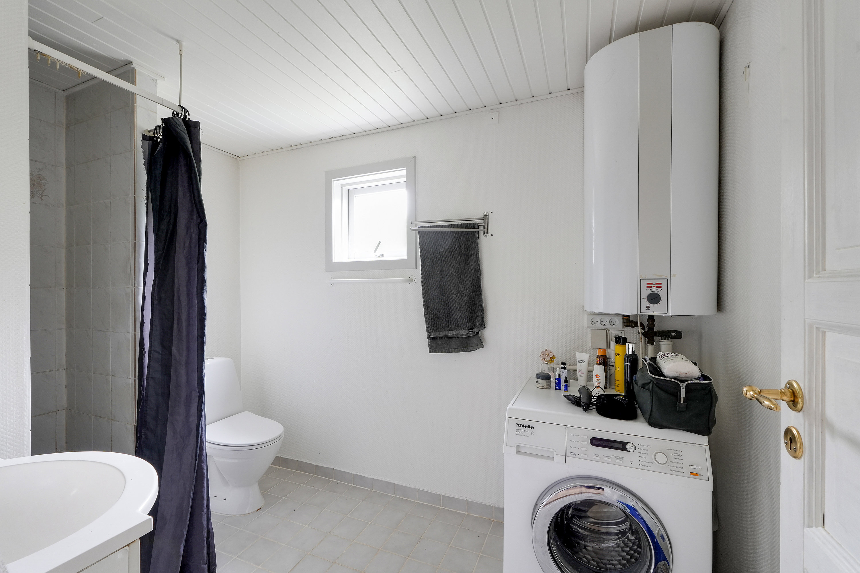 Fremhævet andet billede i fuldskærmstilstand. Billede af Rønstrupvej 47, Of Ågerup, 2750 Ballerup