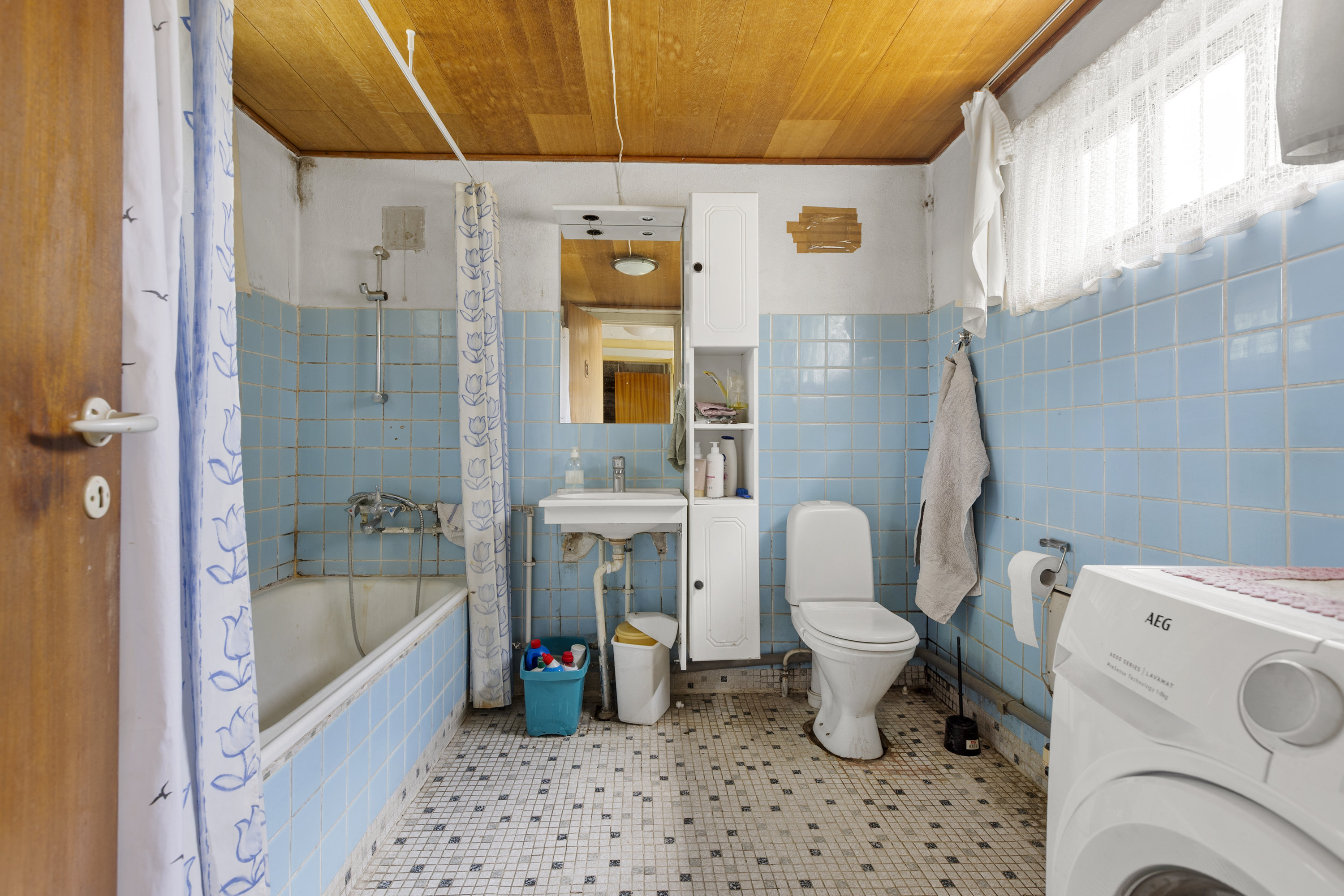 Fremhævet badeværelse billede i fuldskærmstilstand. Billede af Hømvej 1, Høm, 4100 Ringsted