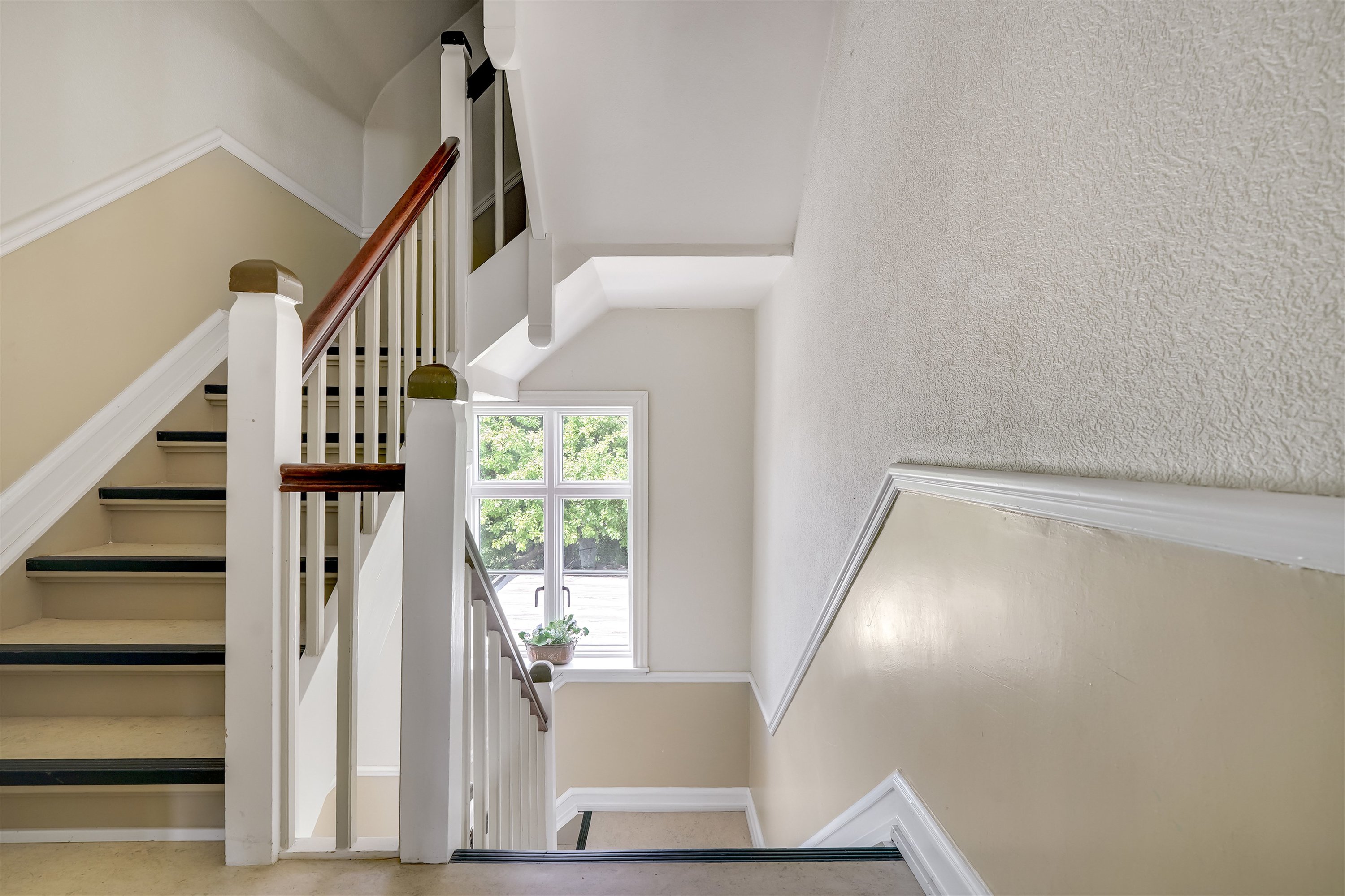 Fremhævet gang billede i fuldskærmstilstand. Billede af Frodesgade 135, 6700 Esbjerg