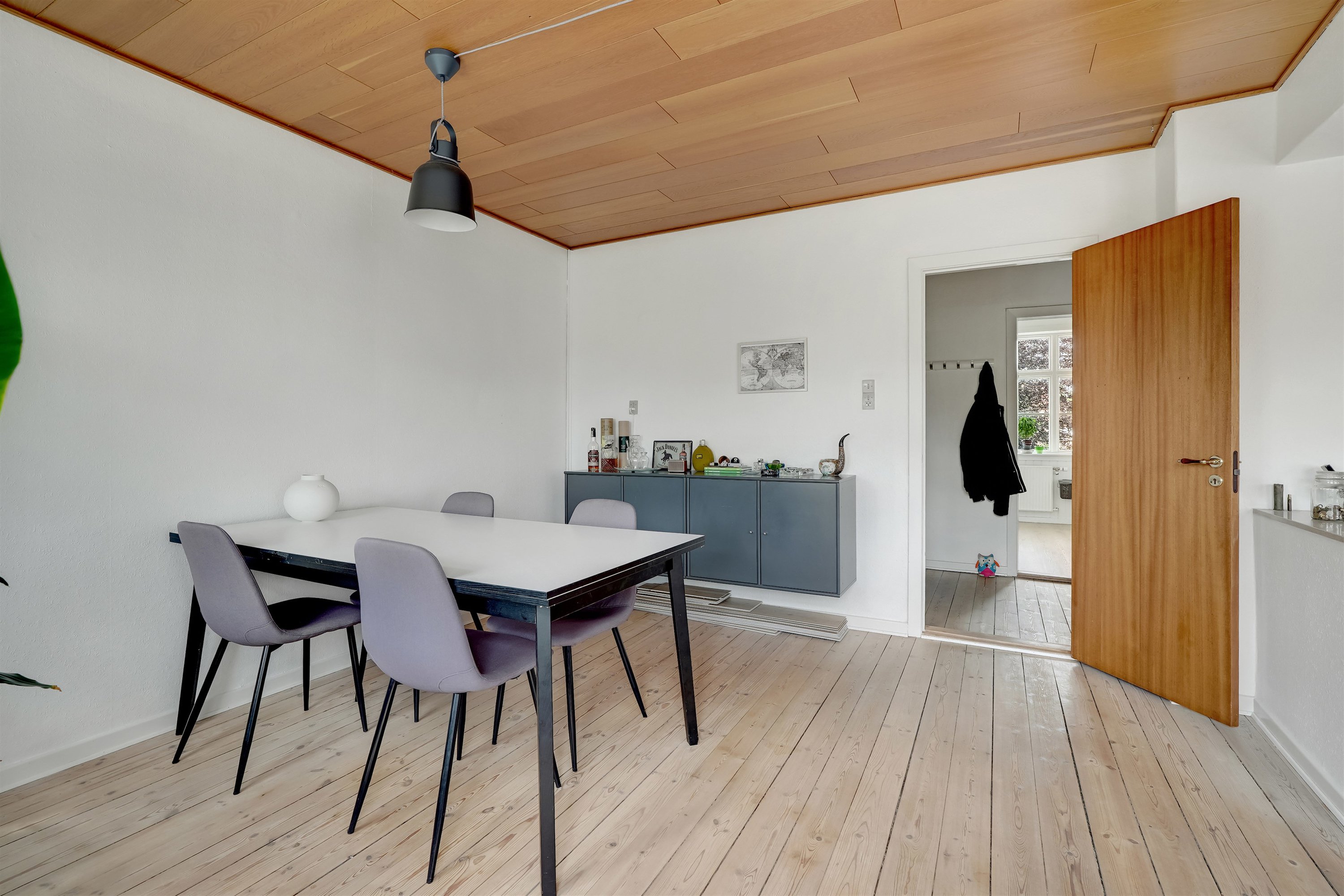 Fremhævet stue billede i fuldskærmstilstand. Billede af Frodesgade 135, 6700 Esbjerg