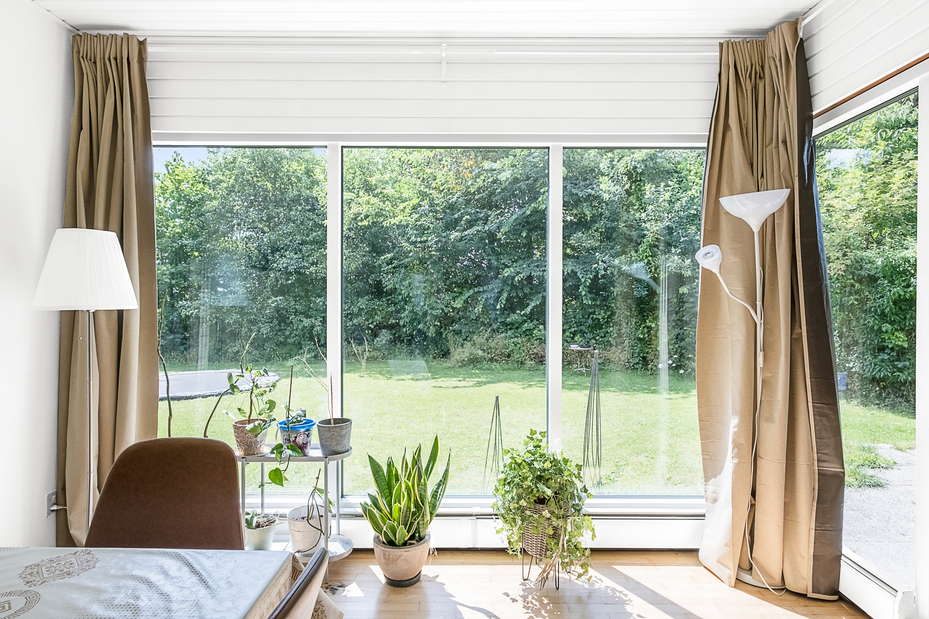 Fremhævet stue billede i fuldskærmstilstand. Billede af Mosevangen 3, 8520 Lystrup