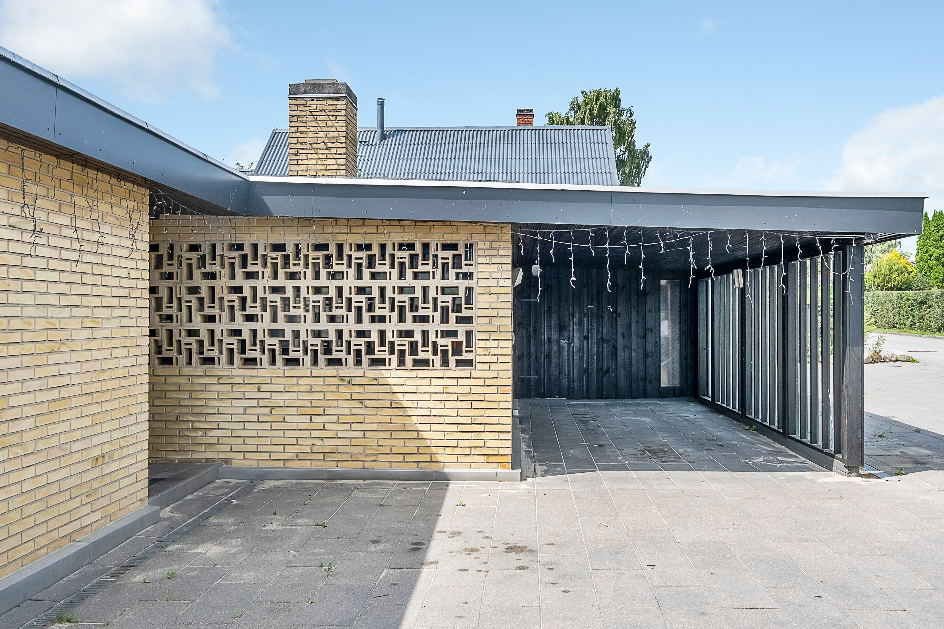 Fremhævet facade billede i fuldskærmstilstand. Billede af Mosevangen 3, 8520 Lystrup