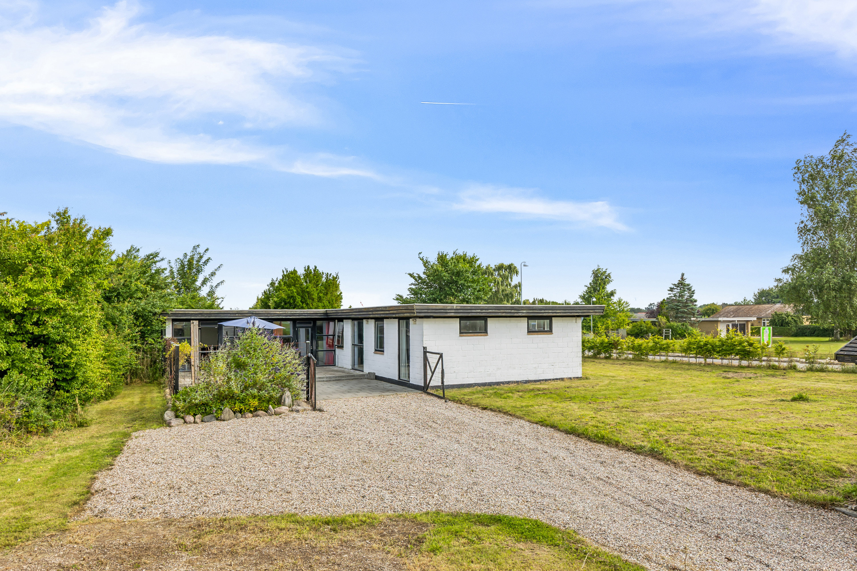 Villa: Ejendom 1 på Helenevej 2, 4270 Høng