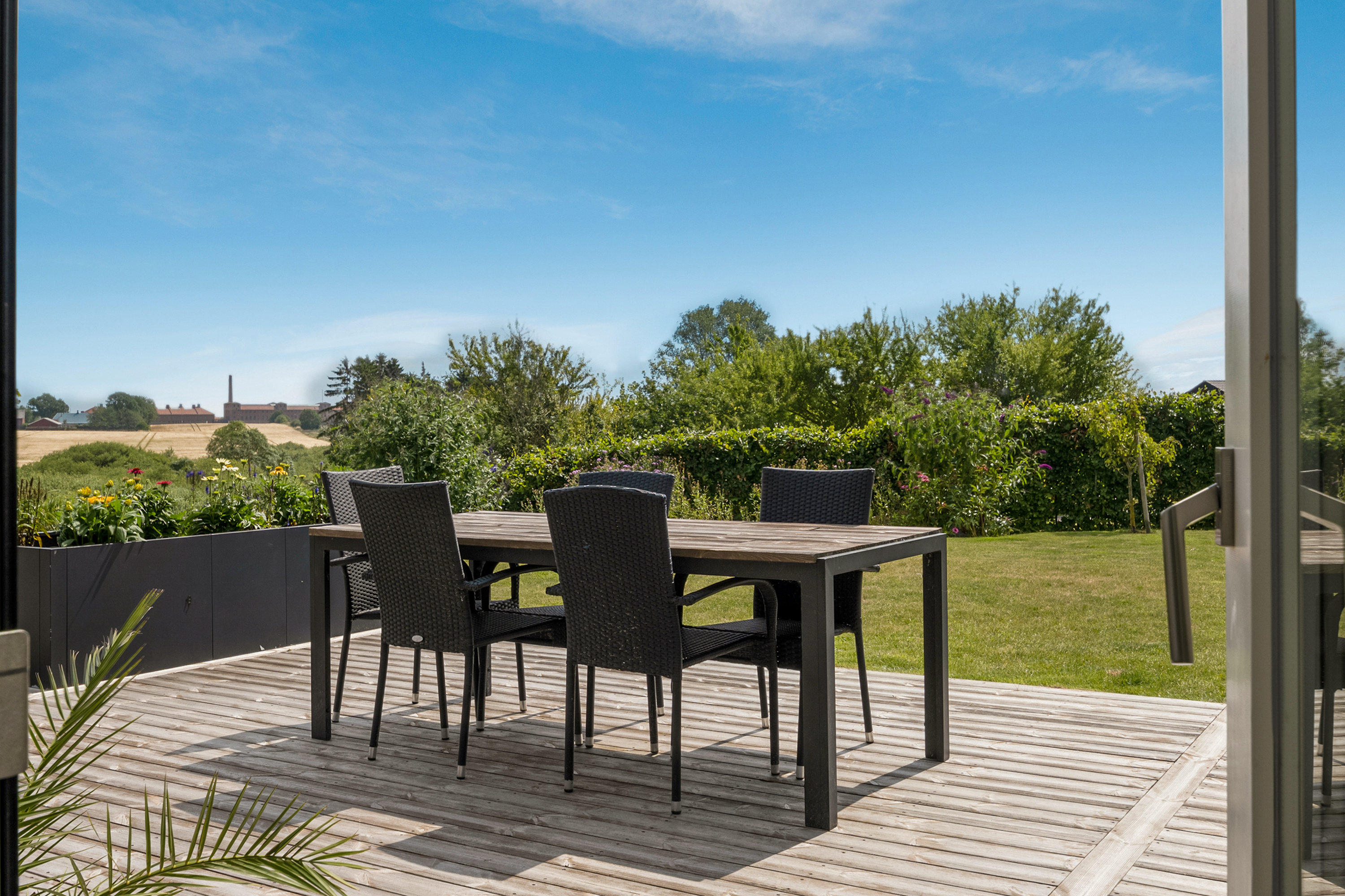 Fremhævet terrasse billede i fuldskærmstilstand. Billede af Løbegangen 89, 5800 Nyborg