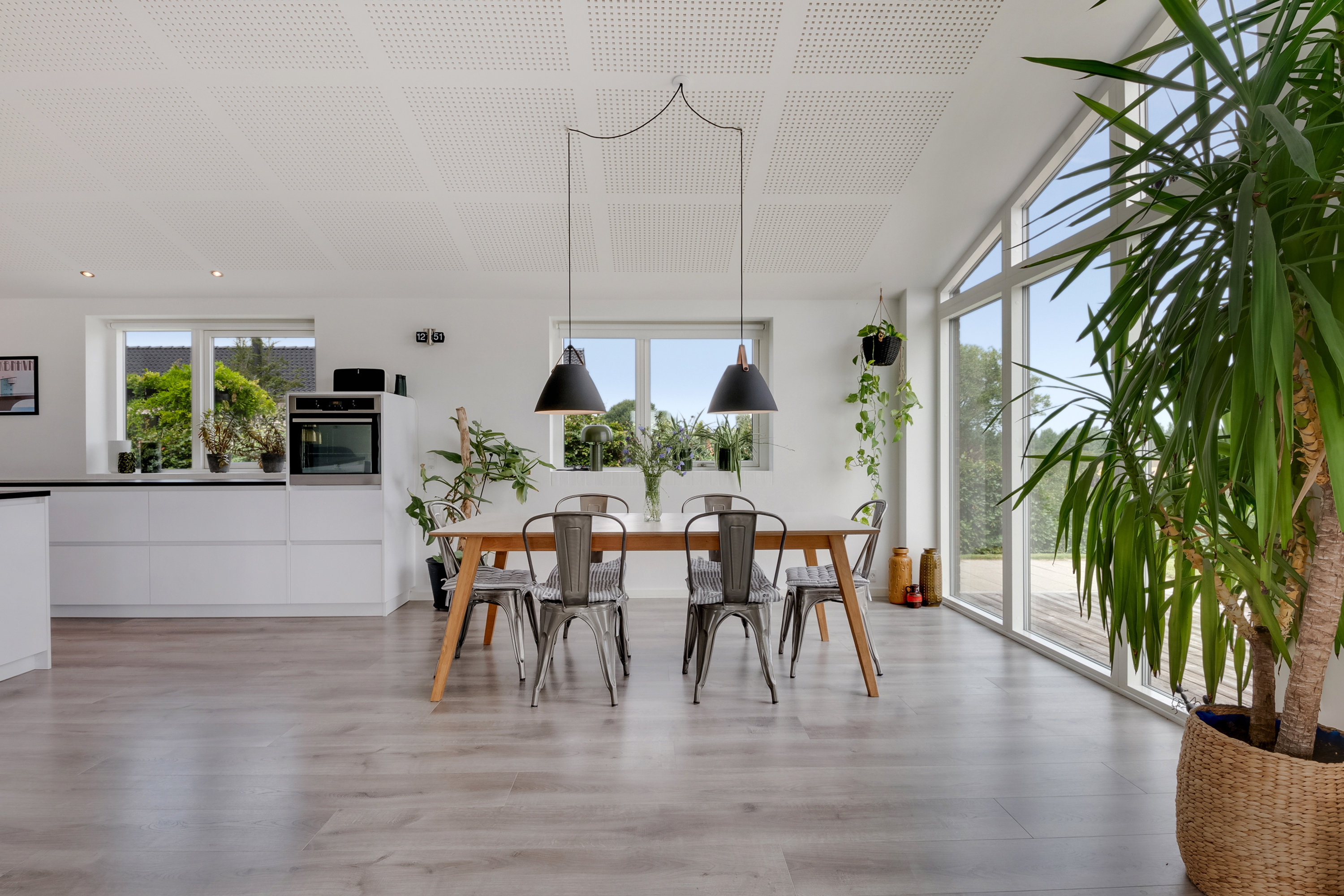 Fremhævet spisestue billede i fuldskærmstilstand. Billede af Løbegangen 89, 5800 Nyborg