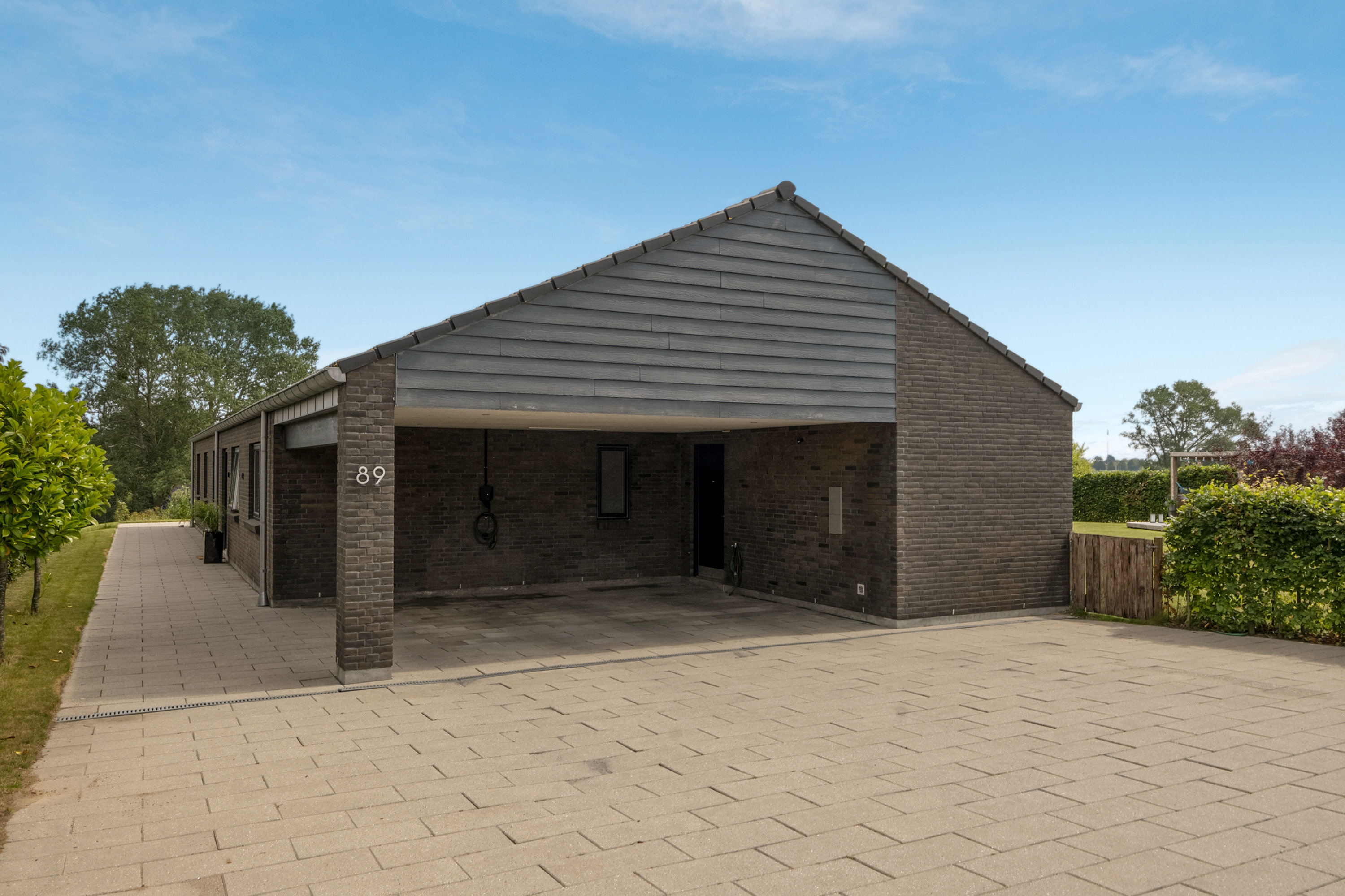 Fremhævet facade billede i fuldskærmstilstand. Billede af Løbegangen 89, 5800 Nyborg