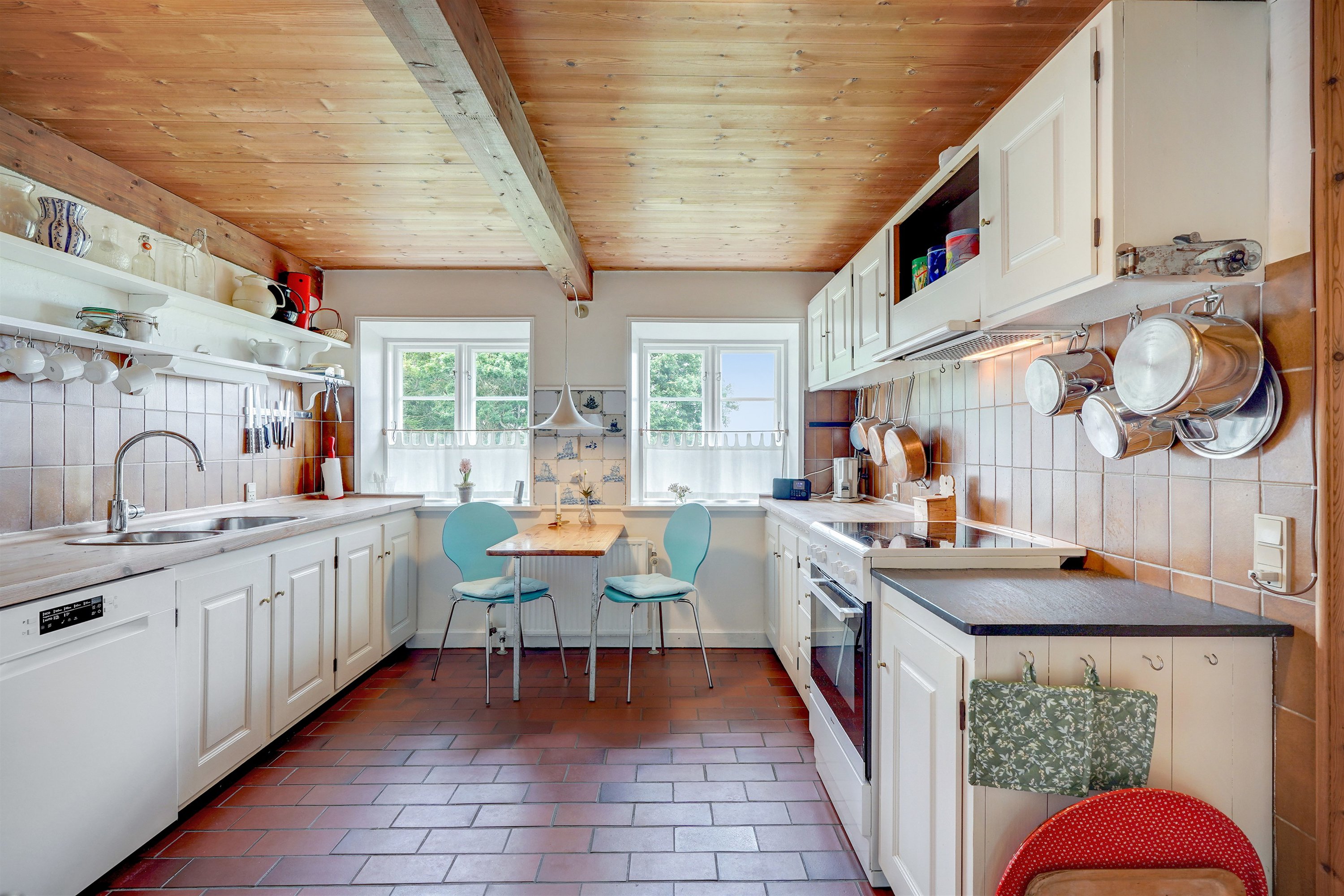 Fremhævet køkken billede i fuldskærmstilstand. Billede af Digevej 13, Sønderho, 6720 Fanø