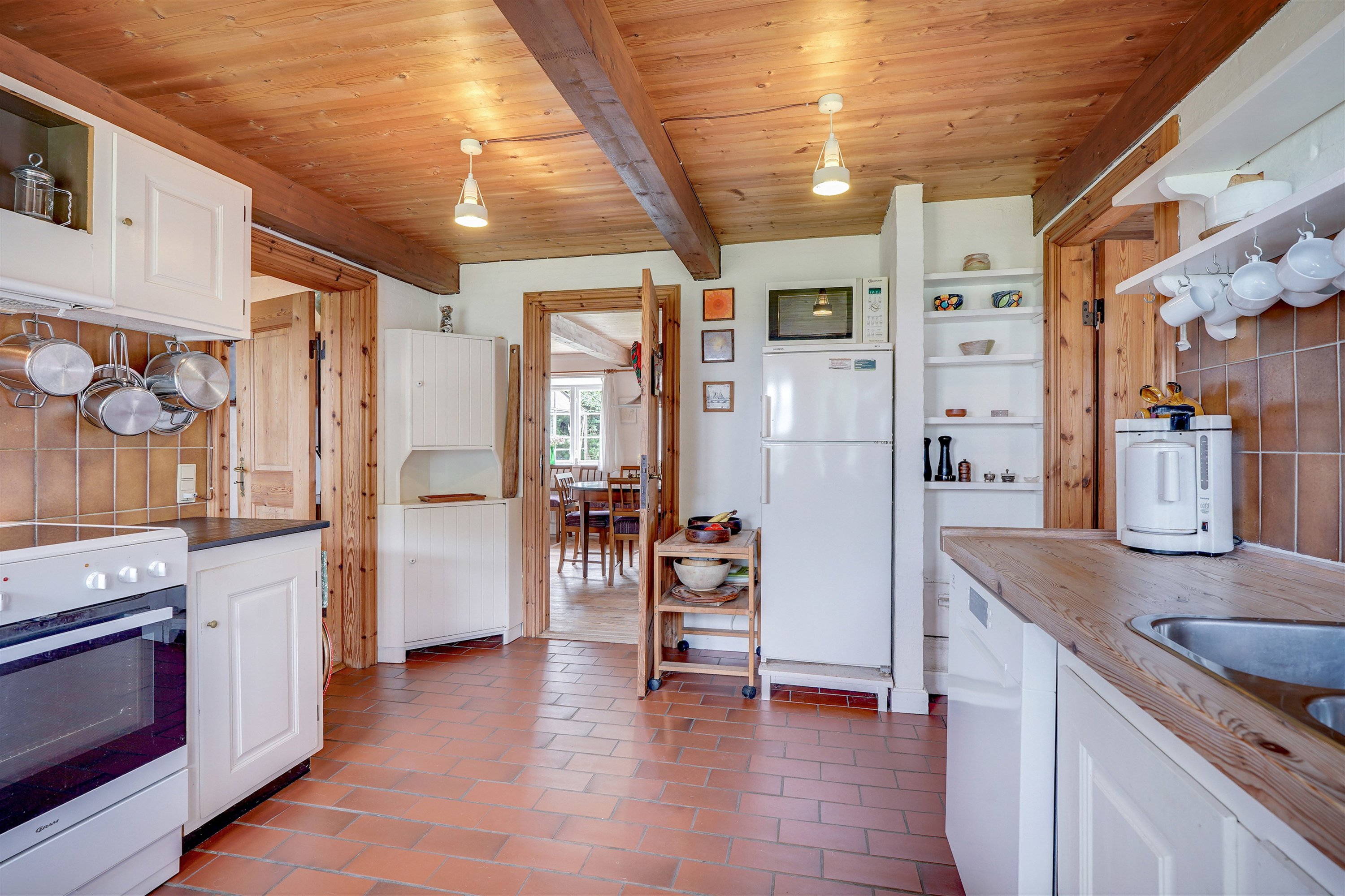 Fremhævet køkken billede i fuldskærmstilstand. Billede af Digevej 13, Sønderho, 6720 Fanø