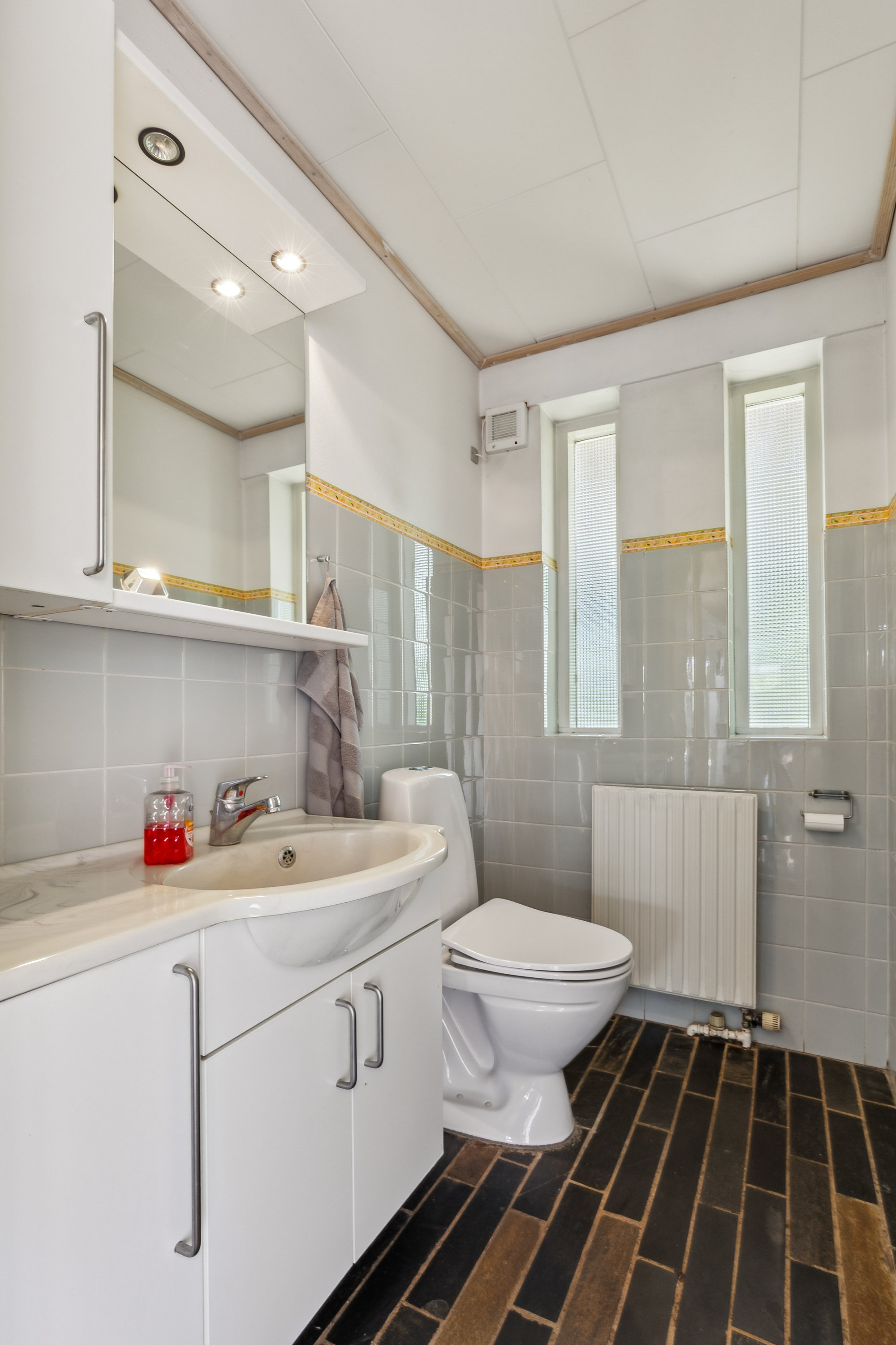 Fremhævet badeværelse billede i fuldskærmstilstand. Billede af Nygårdsvej 17, Thorsvang, 8700 Horsens