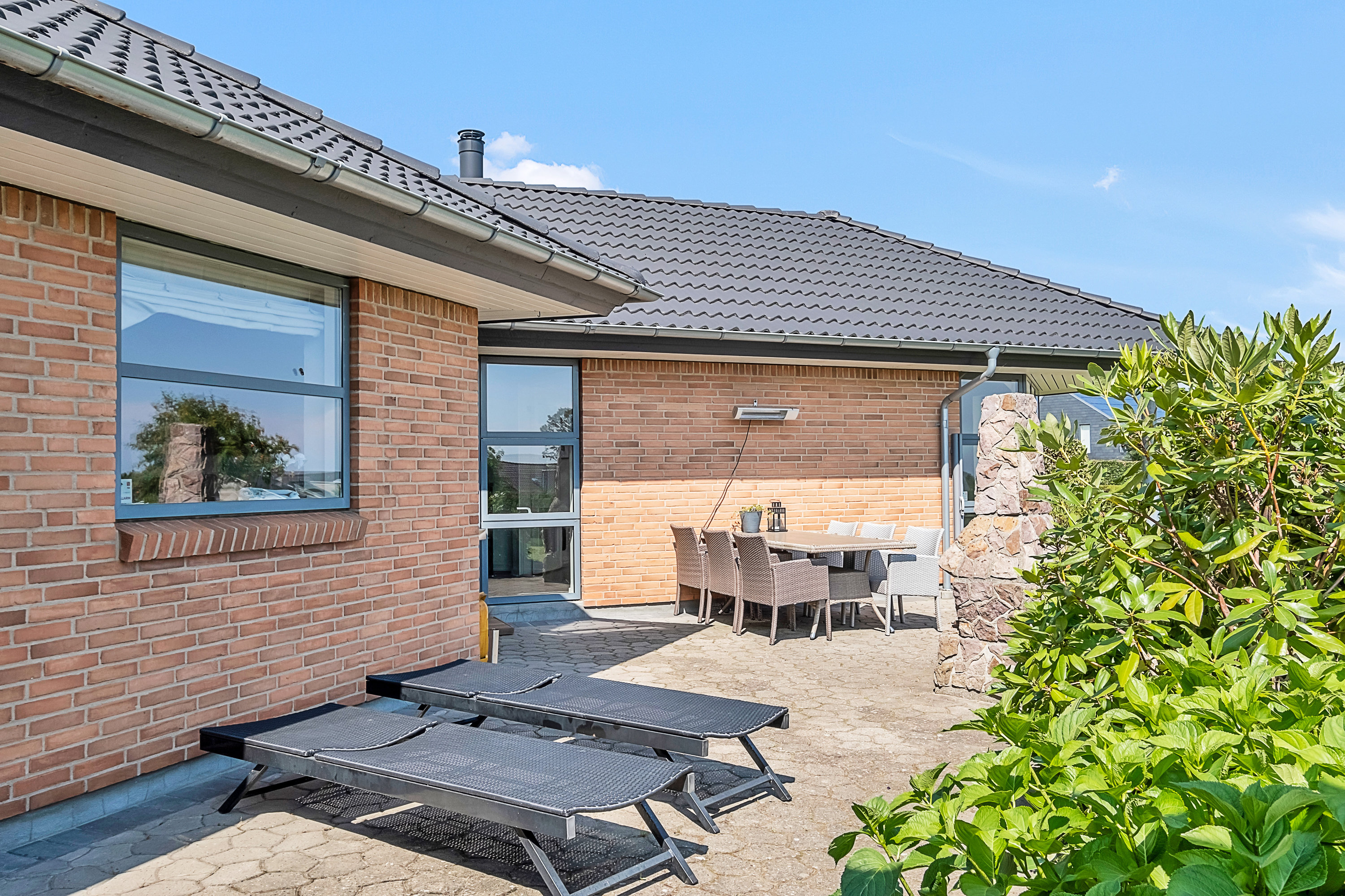 Fremhævet terrasse billede i fuldskærmstilstand. Billede af Blåbærhaven 11, 8520 Lystrup