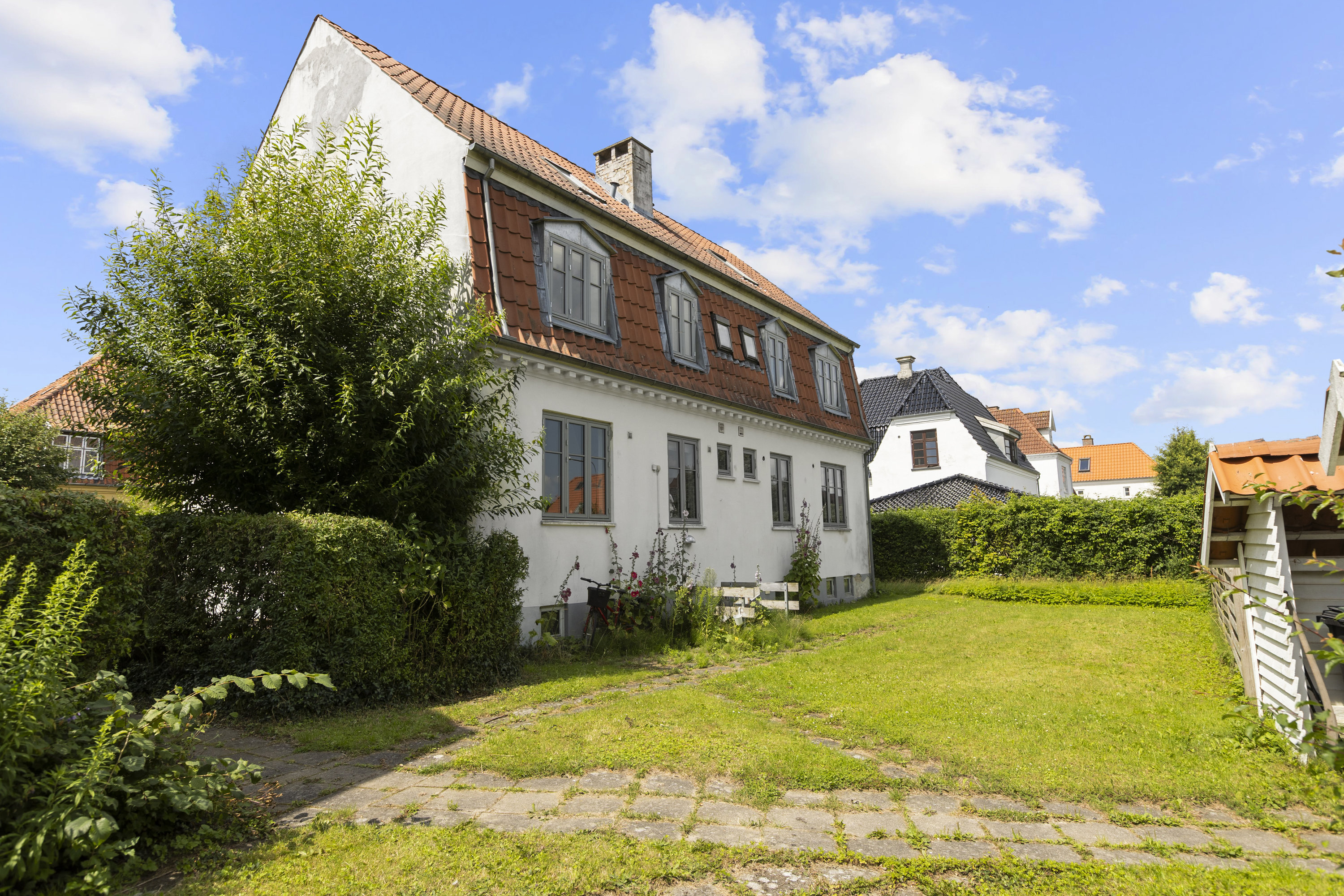 Miniaturebillede 1: ejendommen. Billede af Akacievej 8, 1. th., 4200 Slagelse