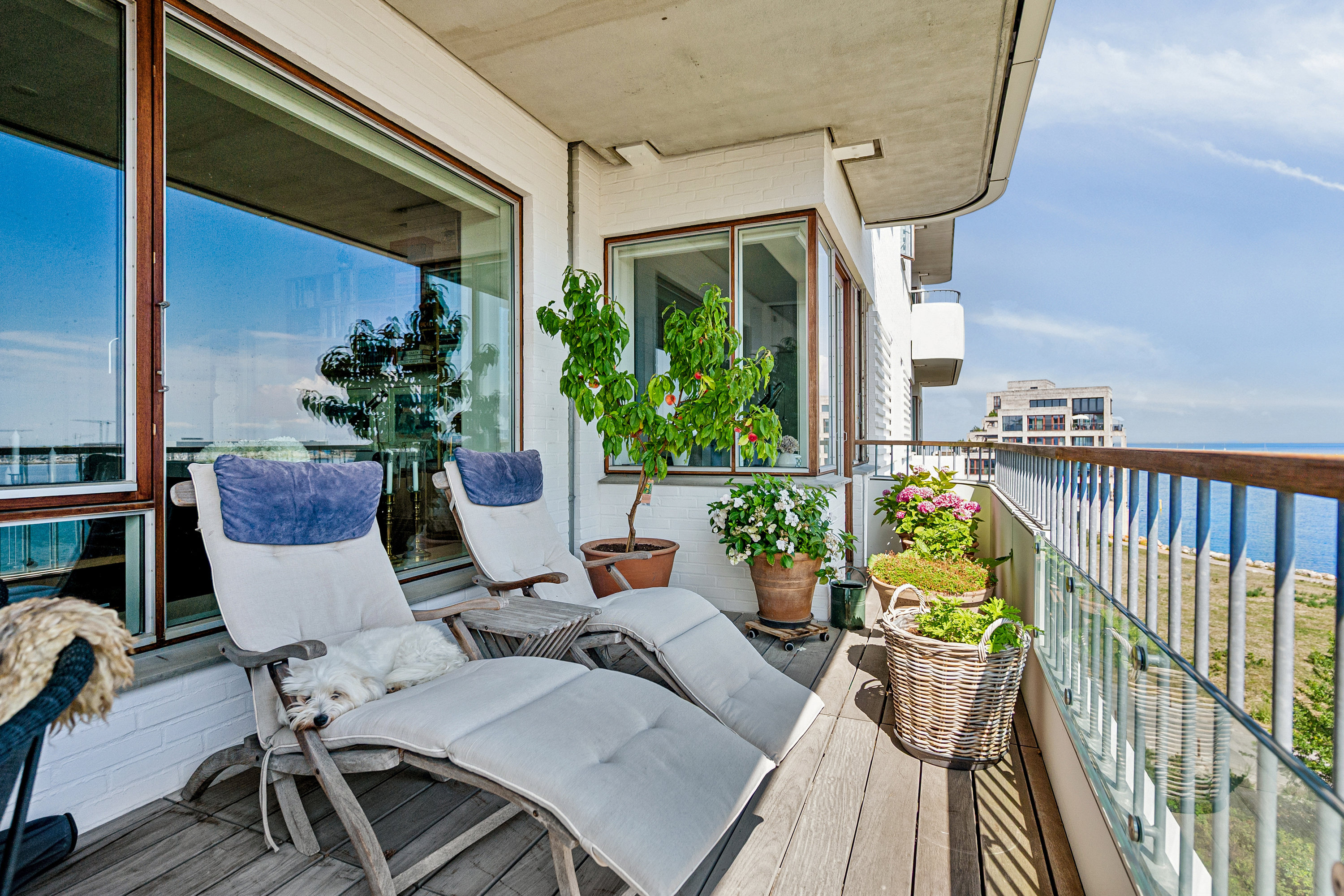 Miniaturebillede 2: altan. Billede af Tuborg Havnepark 20, 4. th., 2900 Hellerup