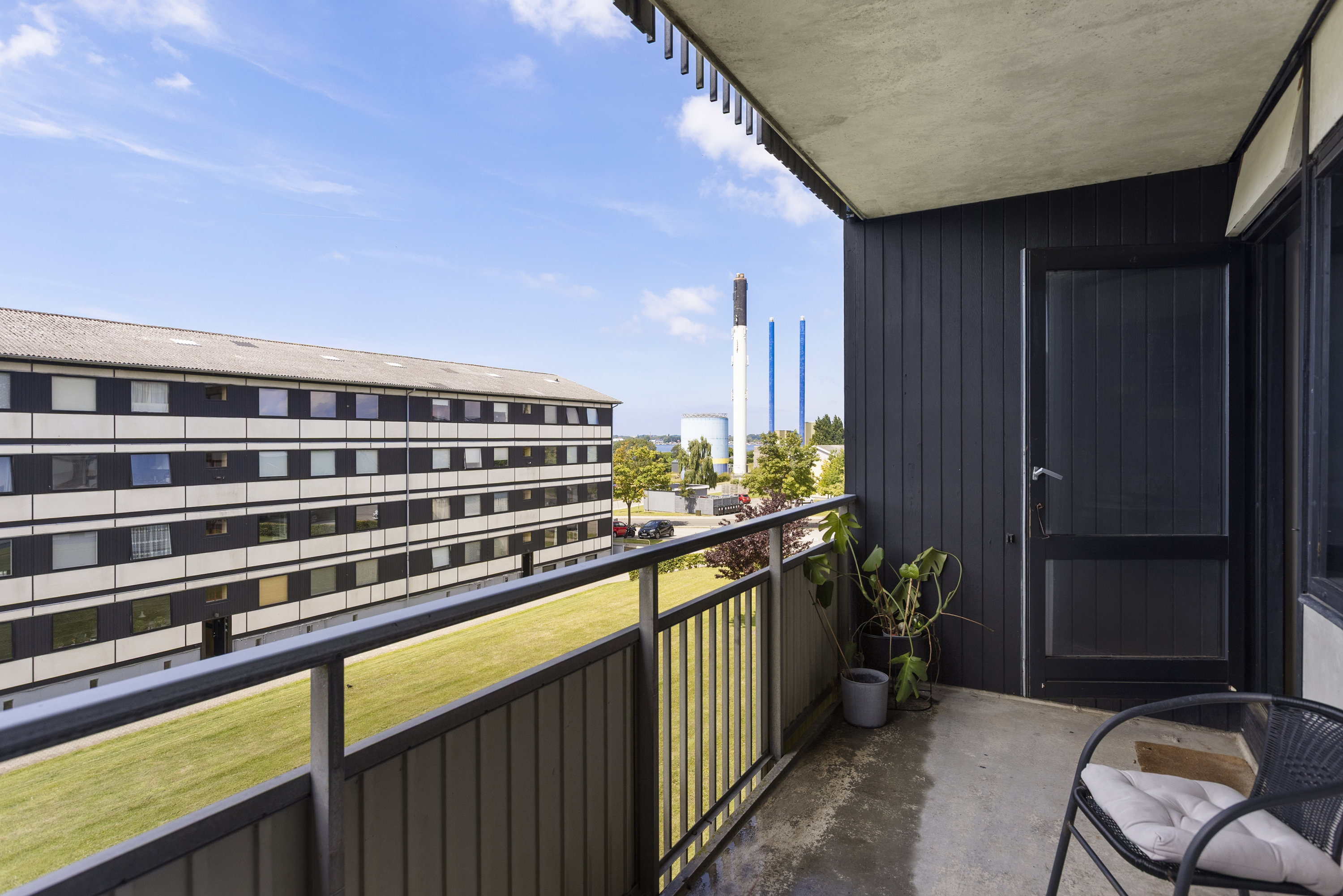 Fremhævet altan billede i fuldskærmstilstand. Billede af Tyreengen 52, 2. mf., 4220 Korsør