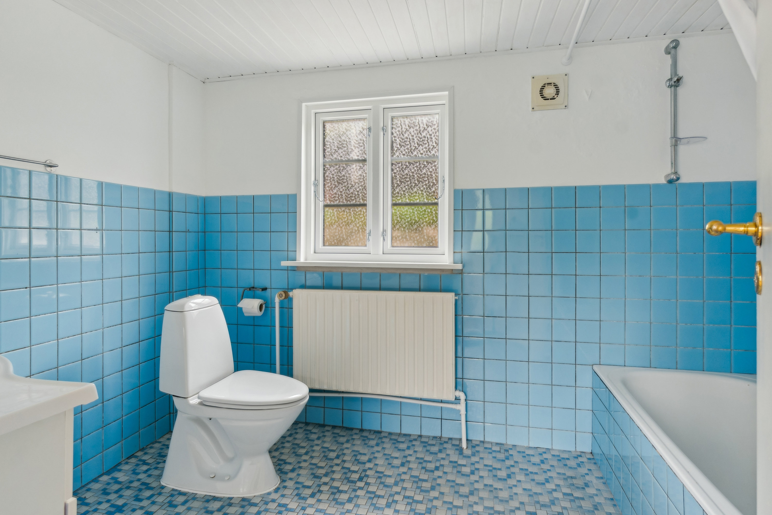 Fremhævet badeværelse billede i fuldskærmstilstand. Billede af Søbakkevej 13, 5985 Søby Ærø