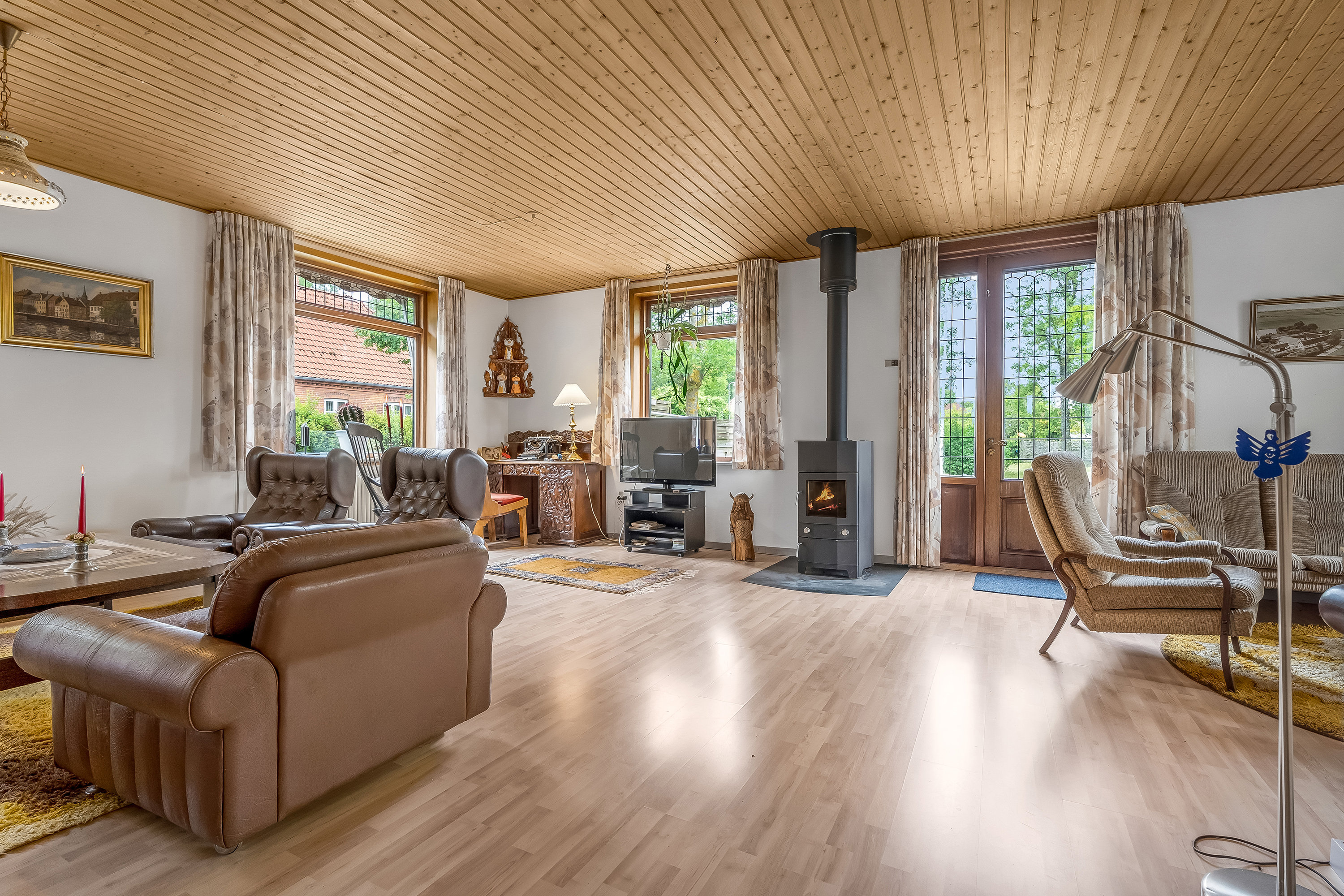 Fremhævet stue billede i fuldskærmstilstand. Billede af Kragenæsvej 73, 4943 Torrig L