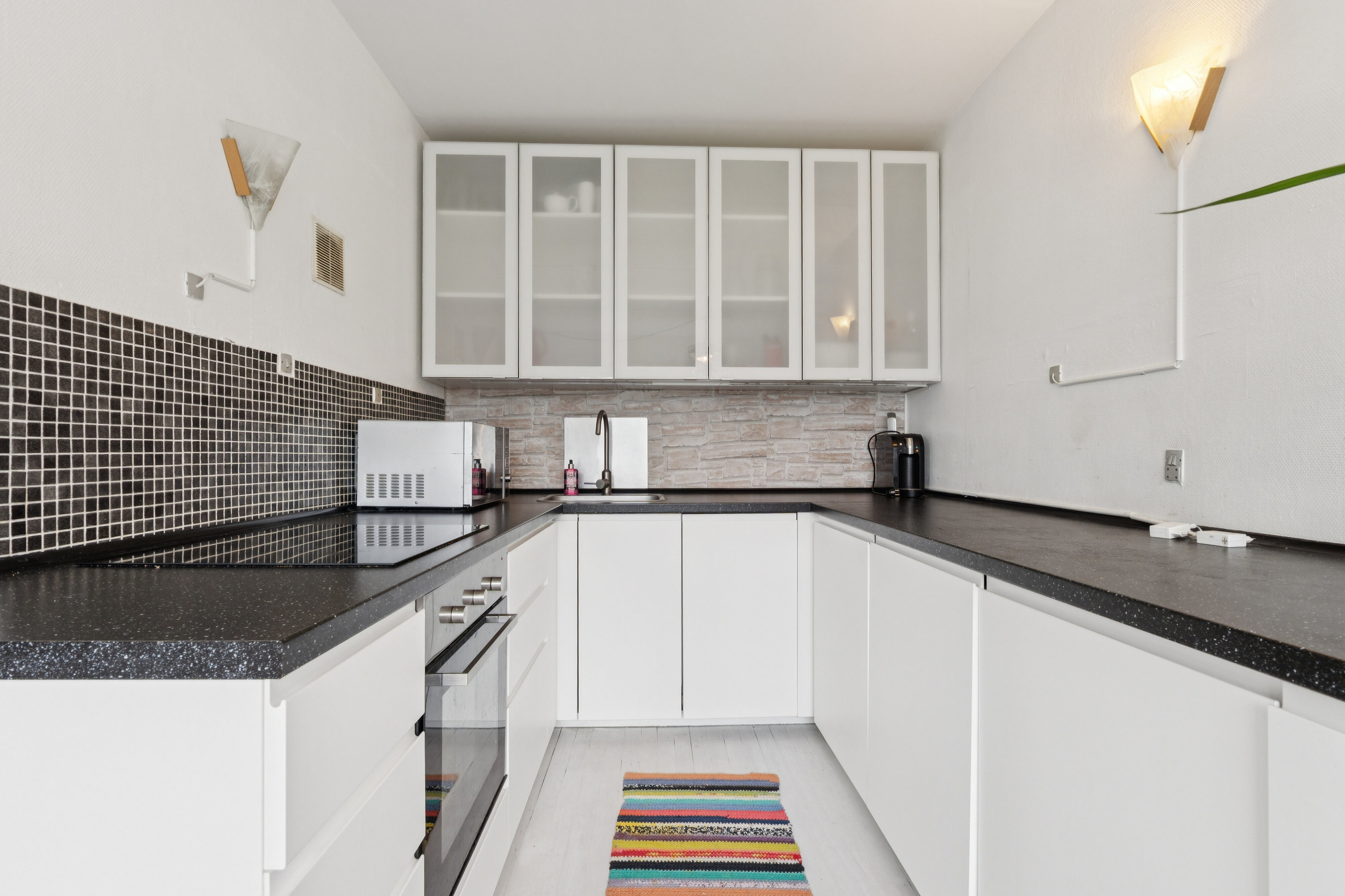 Fremhævet køkken billede i fuldskærmstilstand. Billede af Langelunden 9, 1. mf., Niverød, 2990 Nivå