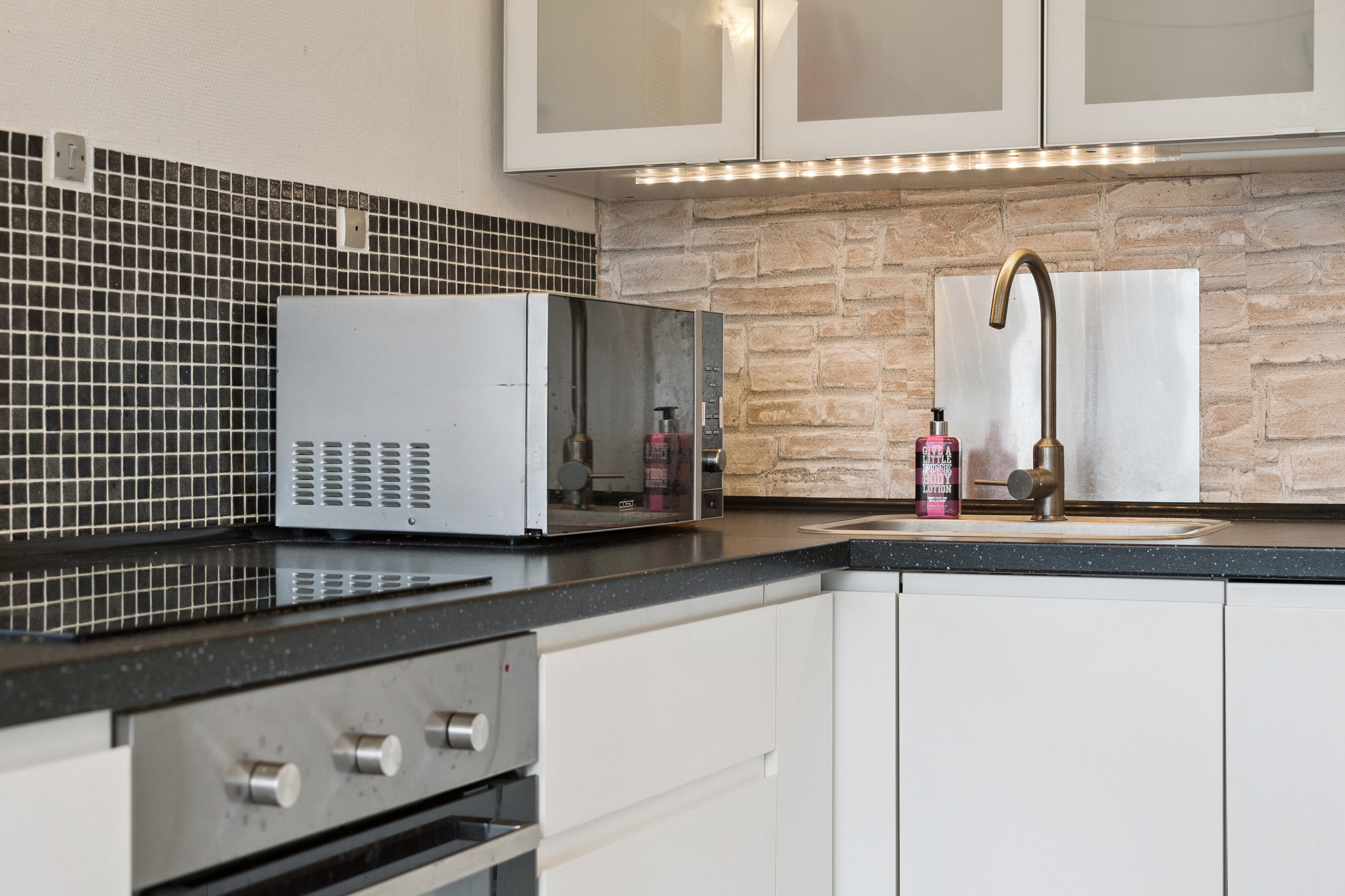 Fremhævet køkken billede i fuldskærmstilstand. Billede af Langelunden 9, 1. mf., Niverød, 2990 Nivå