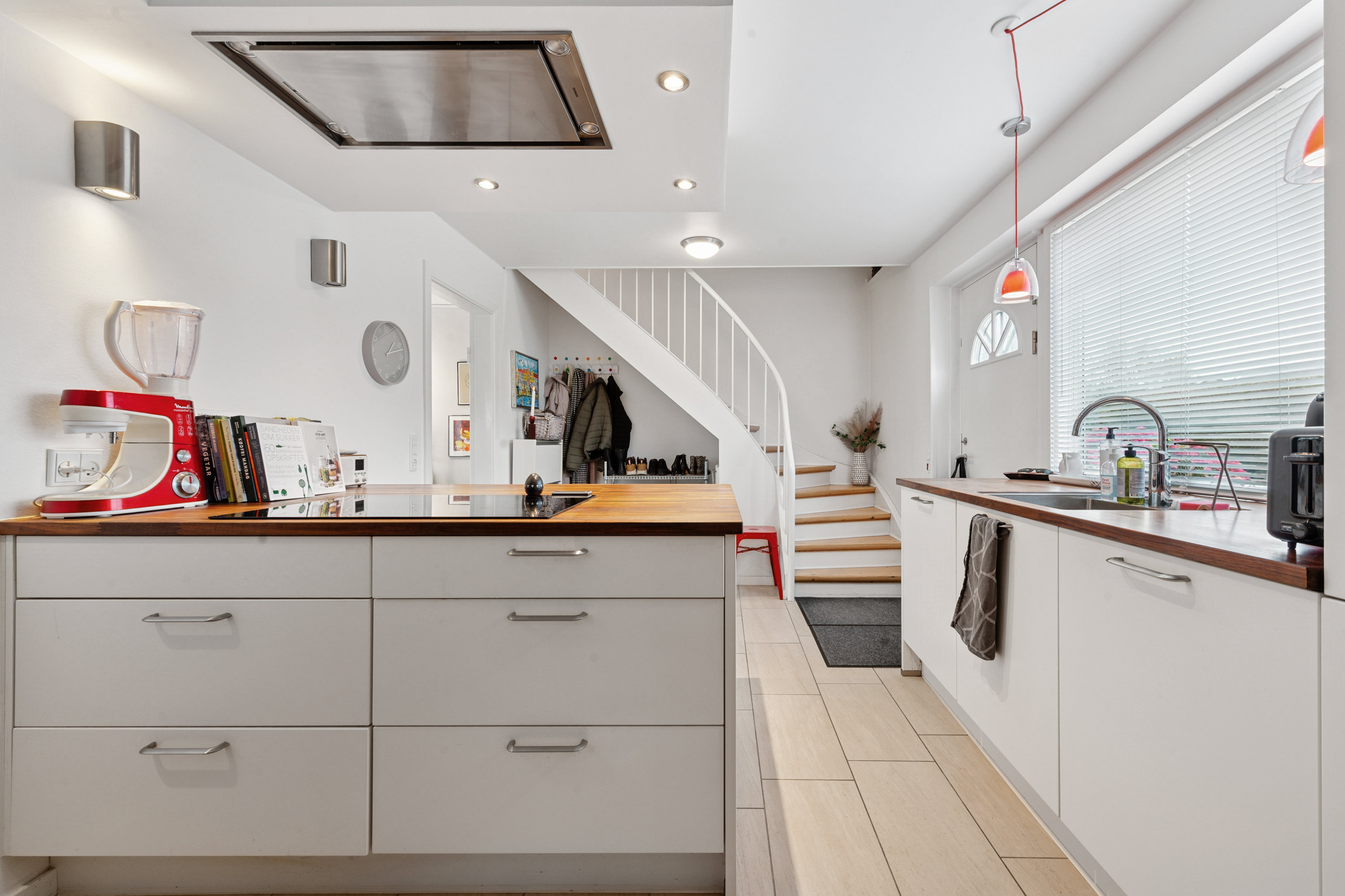 Fremhævet køkken billede i fuldskærmstilstand. Billede af Højstens Boulevard 7, 2605 Brøndby