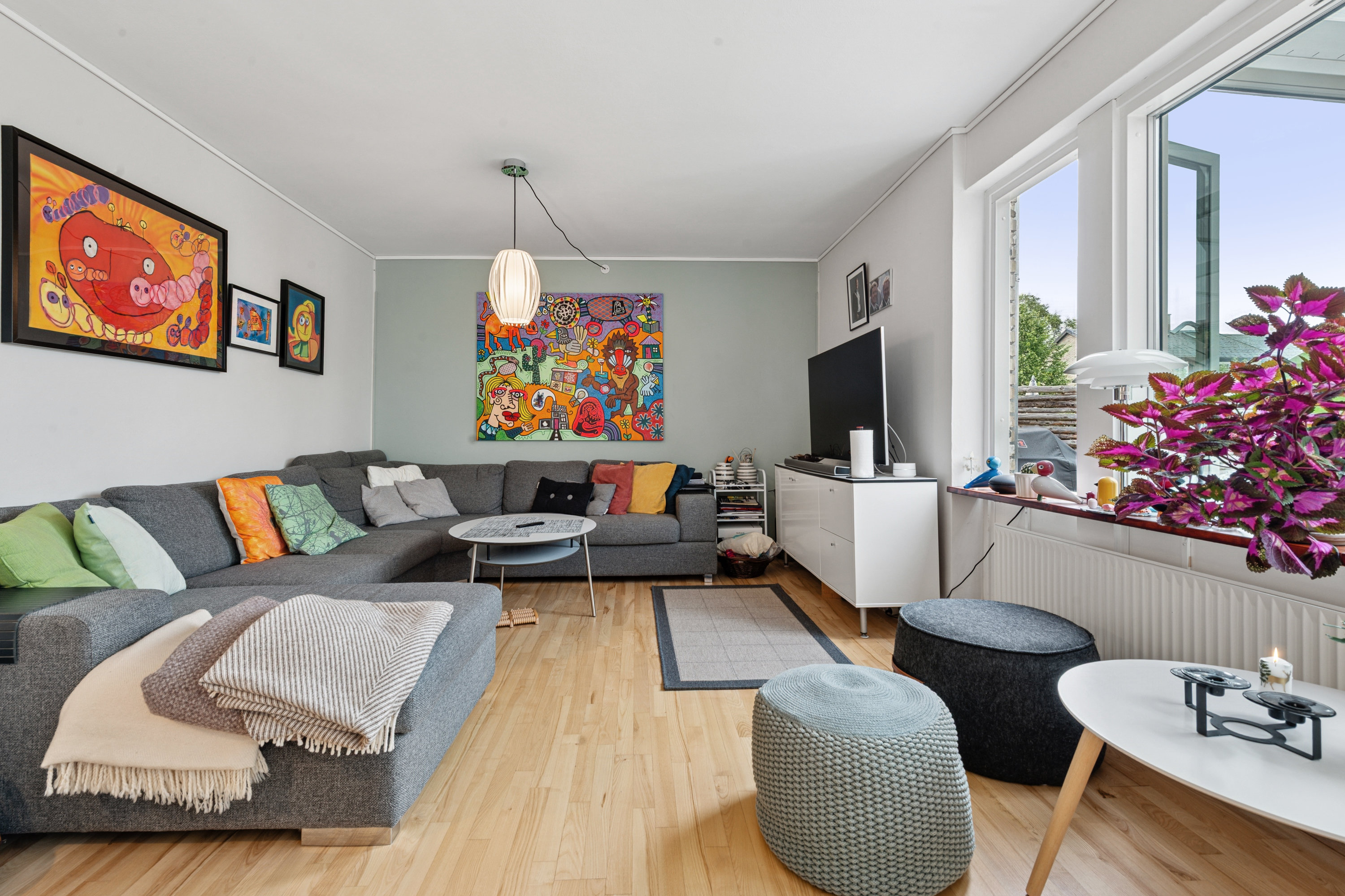 Fremhævet stue billede i fuldskærmstilstand. Billede af Højstens Boulevard 7, 2605 Brøndby