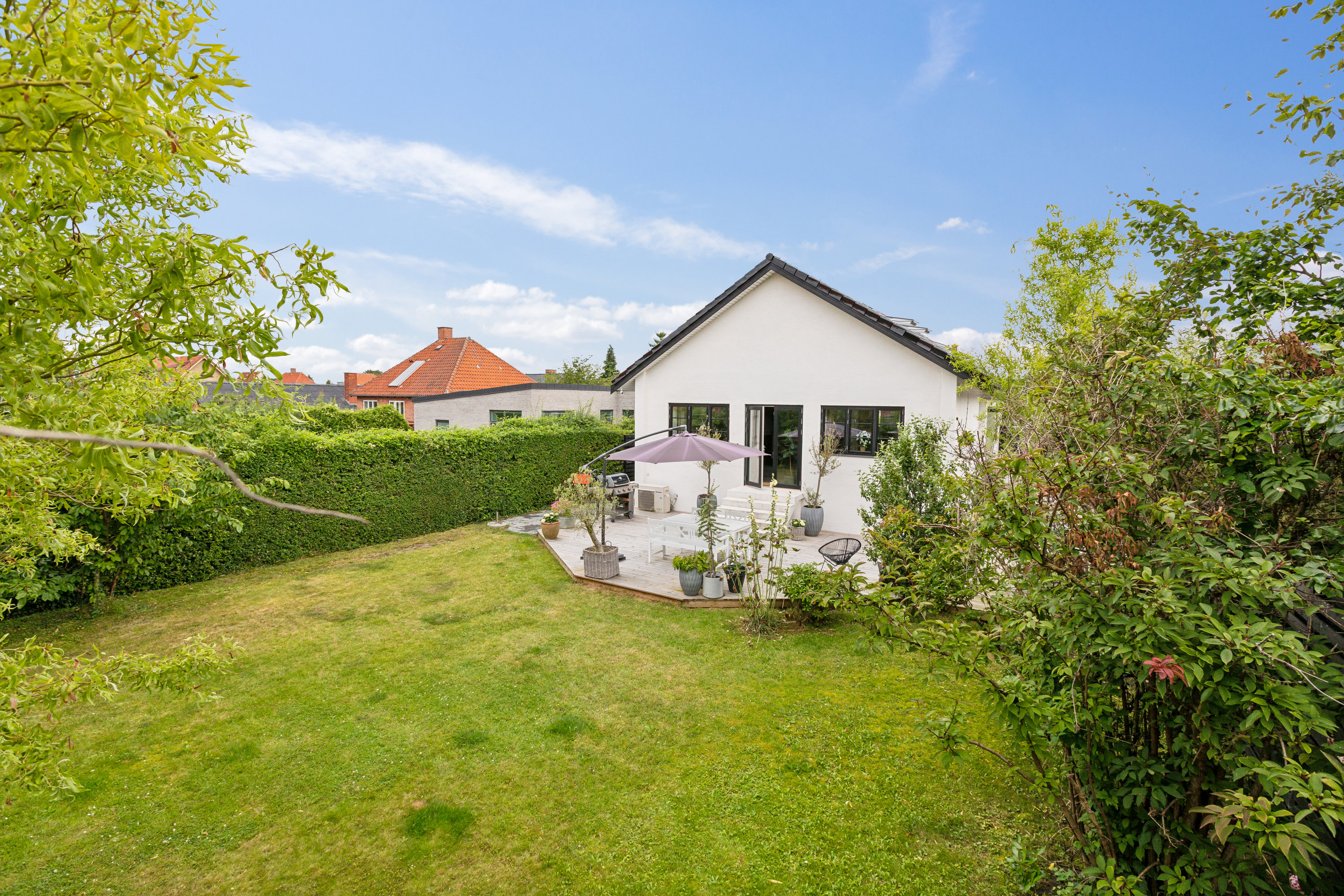 Fremhævet ejendom 1 billede i fuldskærmstilstand. Billede af Poppelvang 22, 2770 Kastrup