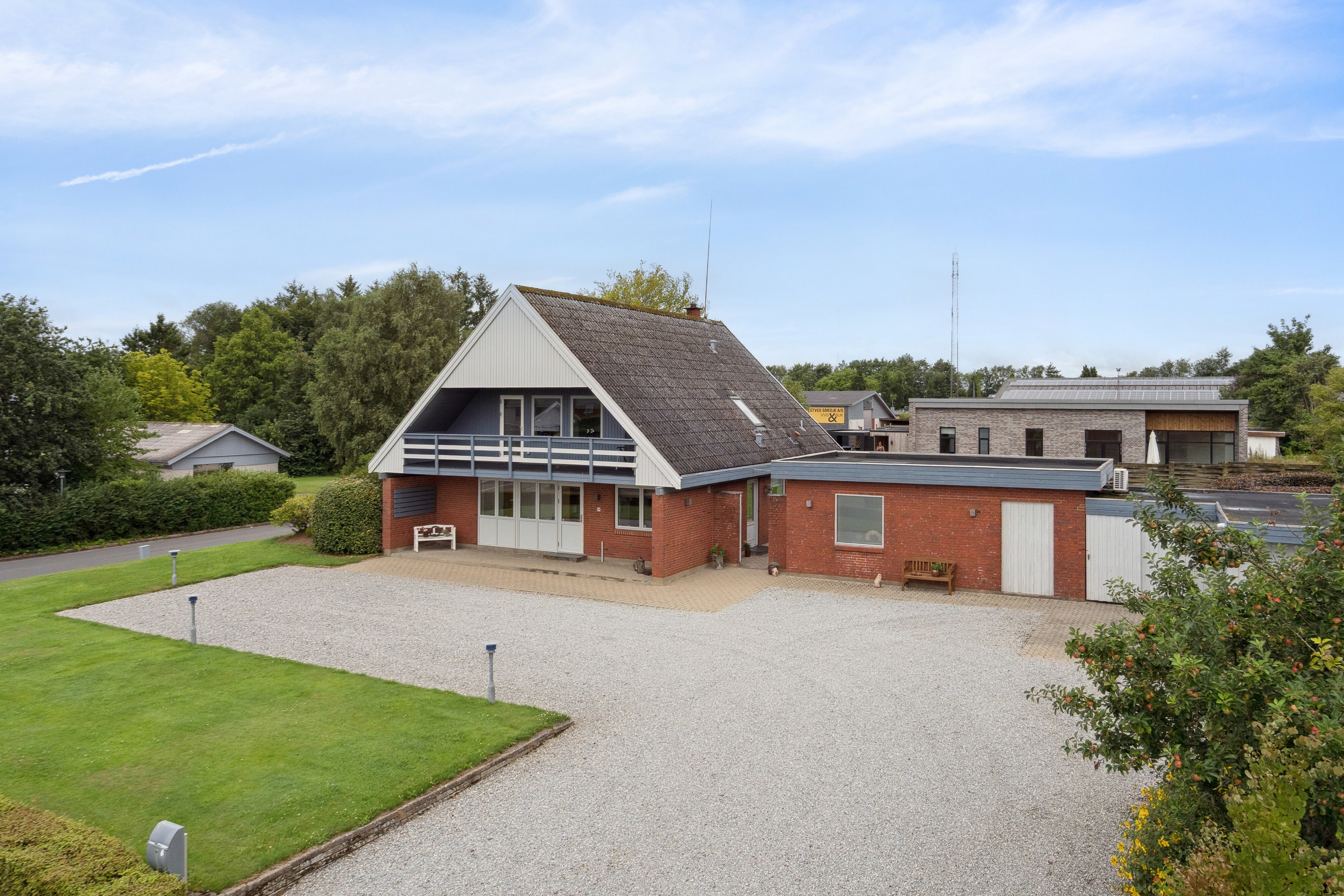 Fremhævet udendørs billede i fuldskærmstilstand. Billede af Aftensang 14, 6040 Egtved