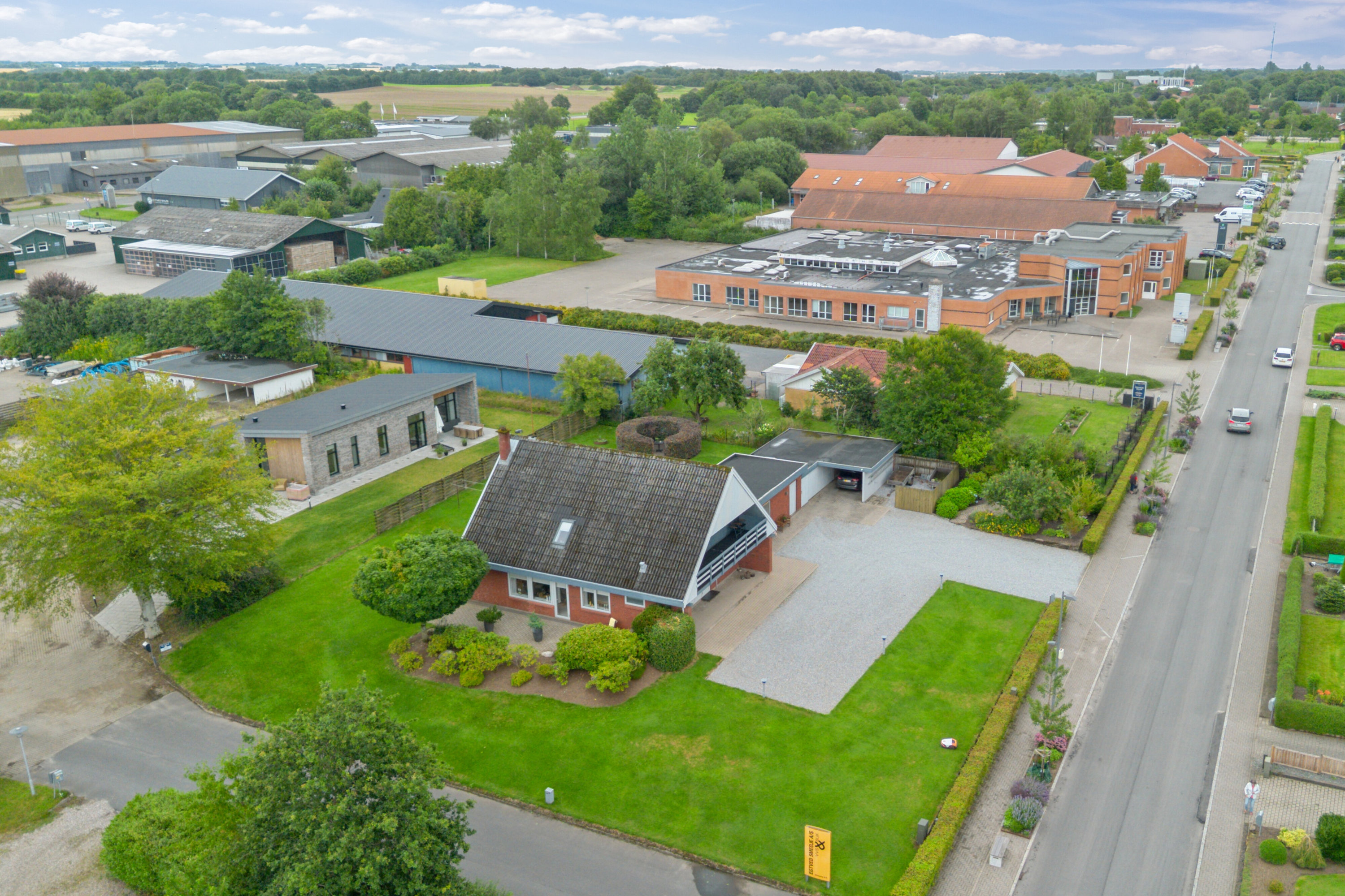 Fremhævet luftfoto billede i fuldskærmstilstand. Billede af Aftensang 14, 6040 Egtved