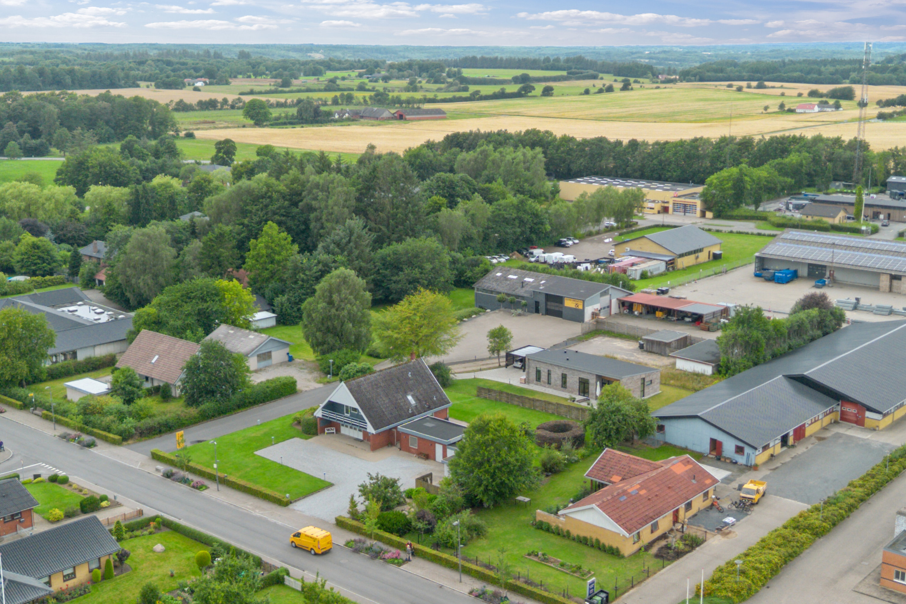 Fremhævet luftfoto billede i fuldskærmstilstand. Billede af Aftensang 14, 6040 Egtved