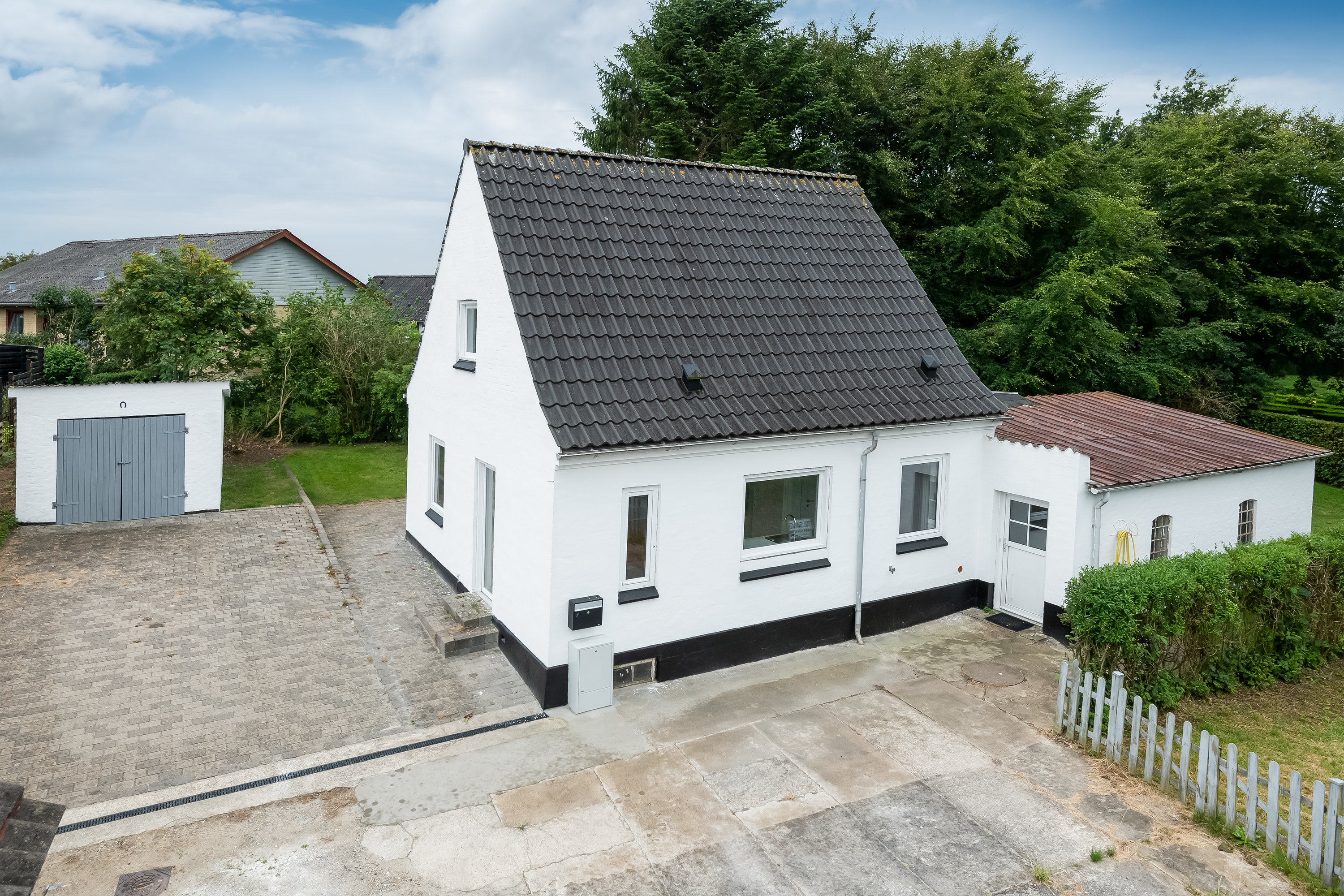 Fremhævet  billede i fuldskærmstilstand. Billede af Kirkestien 5, 9830 Tårs