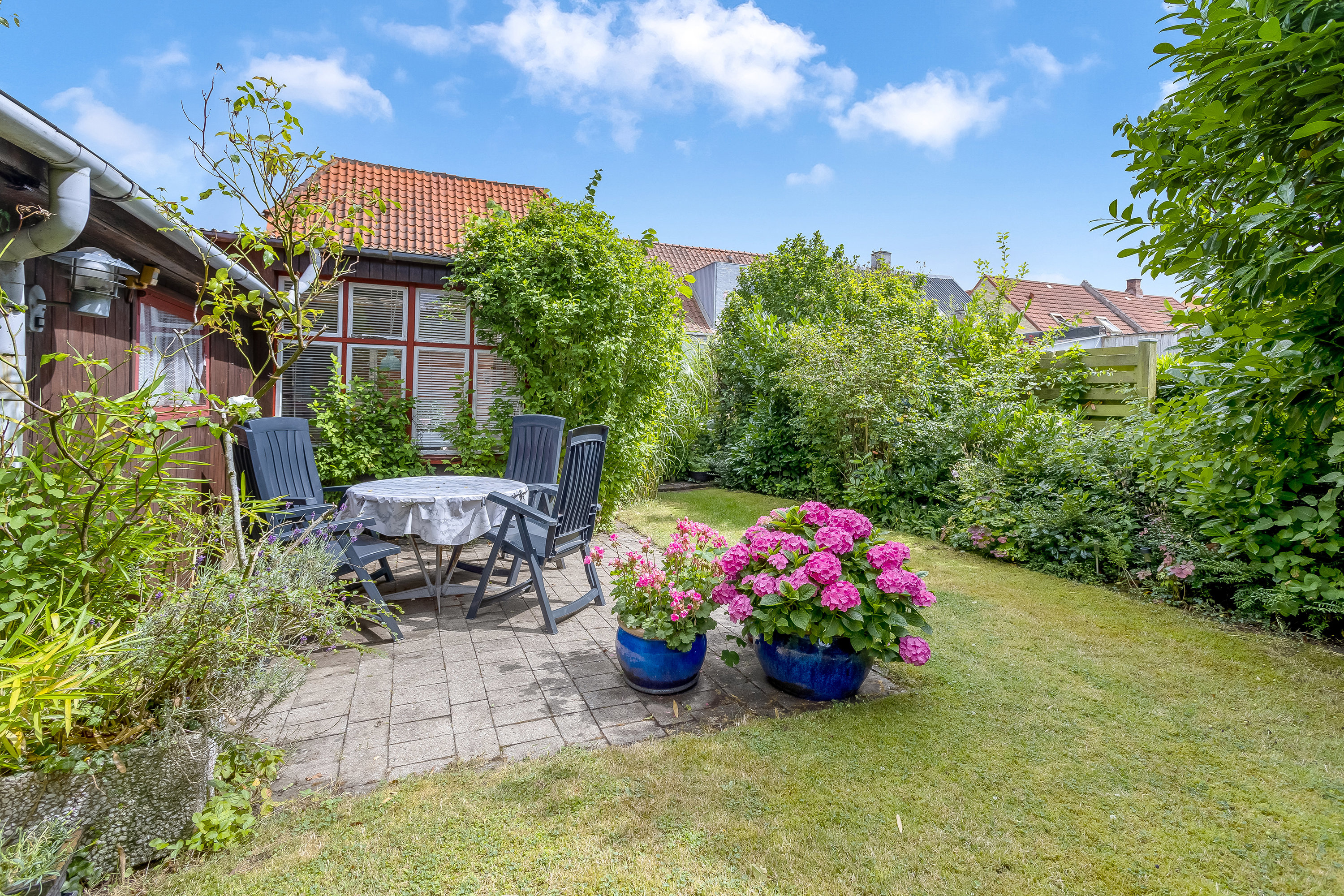 Fremhævet terrasse billede i fuldskærmstilstand. Billede af Aavej 11, 4800 Nykøbing F