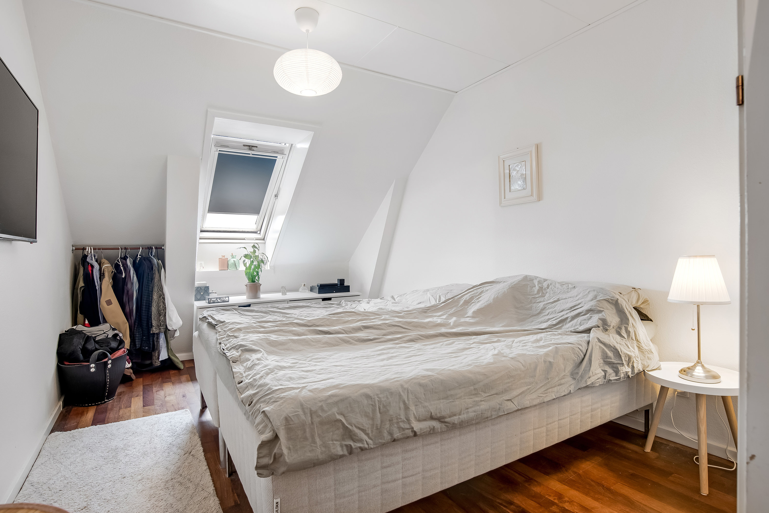 Fremhævet værelse billede i fuldskærmstilstand. Billede af Kirkepladsen 8, 2. mf., 7500 Holstebro