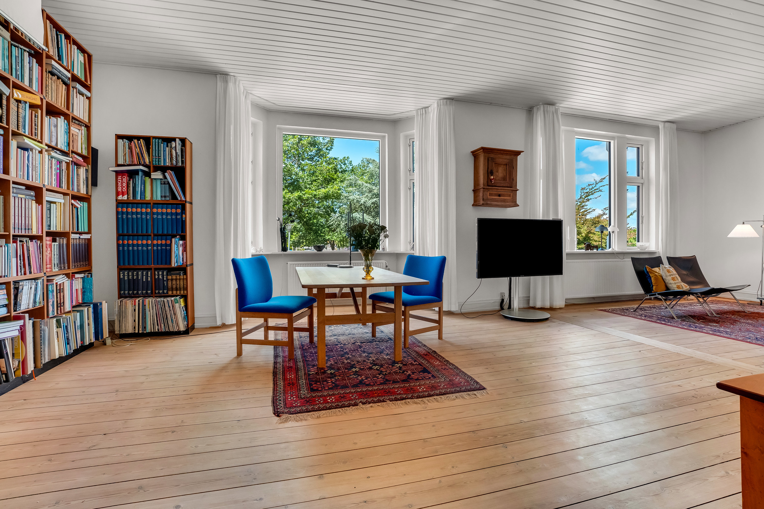 Fremhævet stue billede i fuldskærmstilstand. Billede af Kongensgade 36, 4800 Nykøbing F