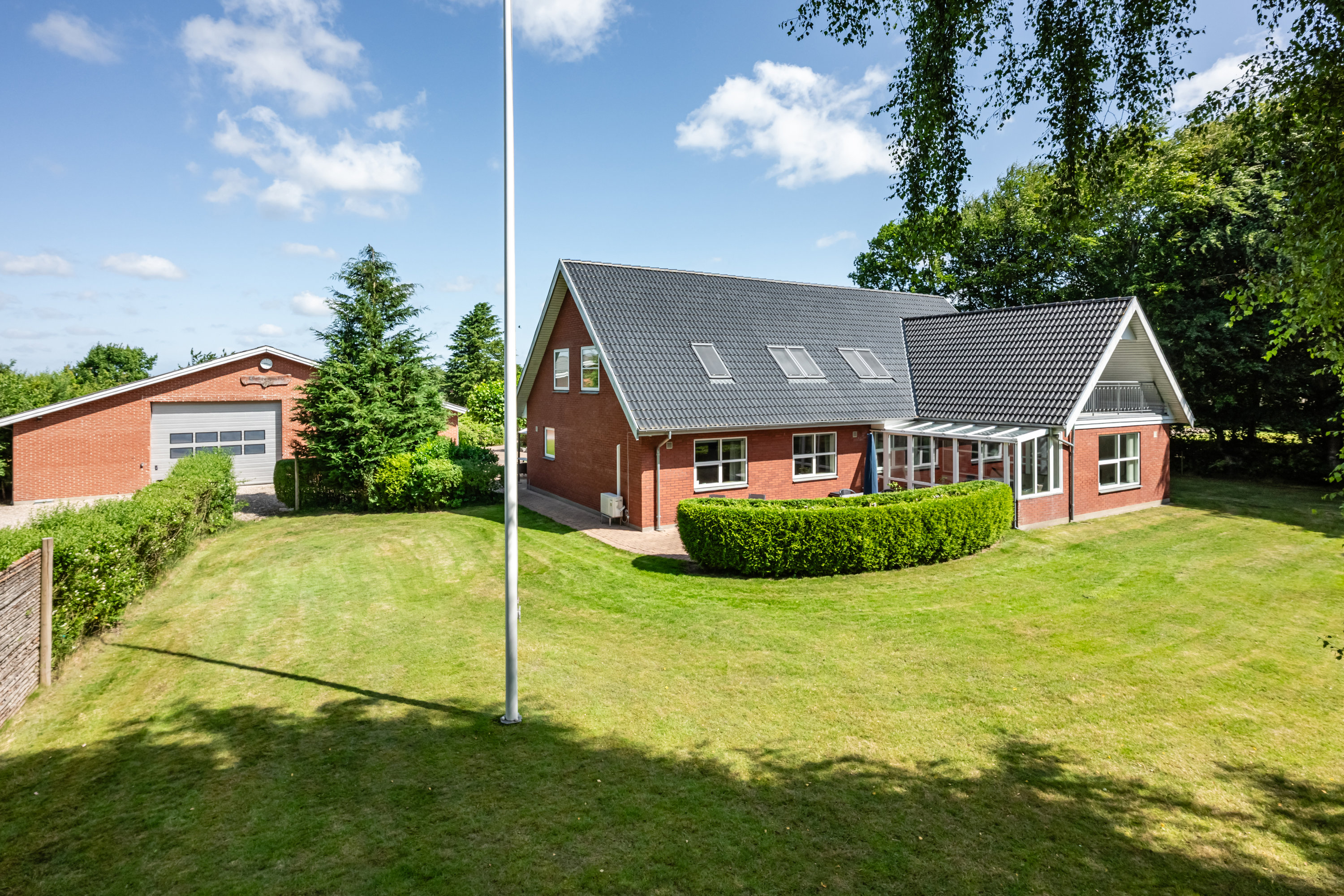 Fremhævet ejendommen billede i fuldskærmstilstand. Billede af Smedegårdvej 11, Tvis, 7500 Holstebro