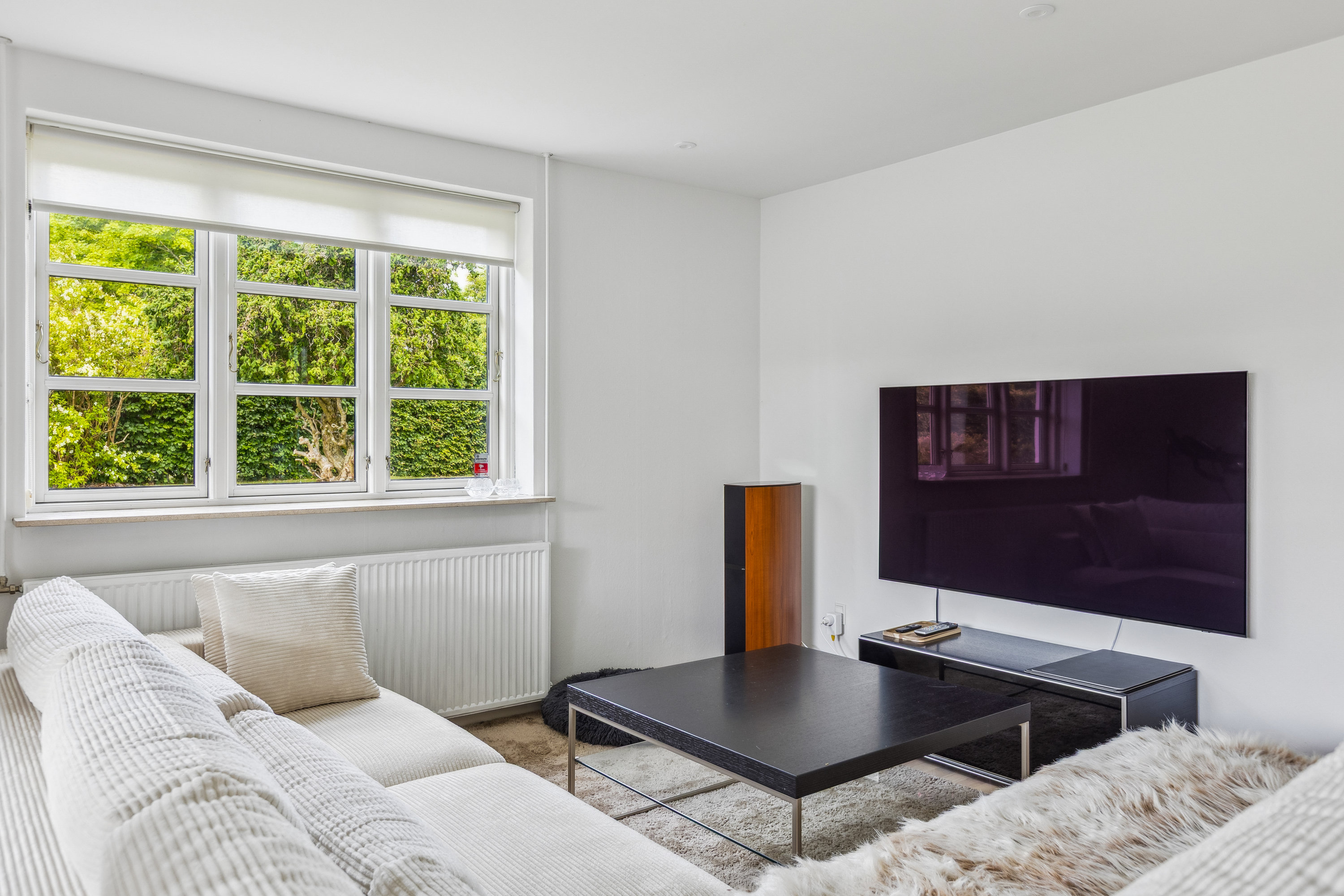 Fremhævet stue billede i fuldskærmstilstand. Billede af Kronhjortløkken 244, Korup, 5210 Odense NV