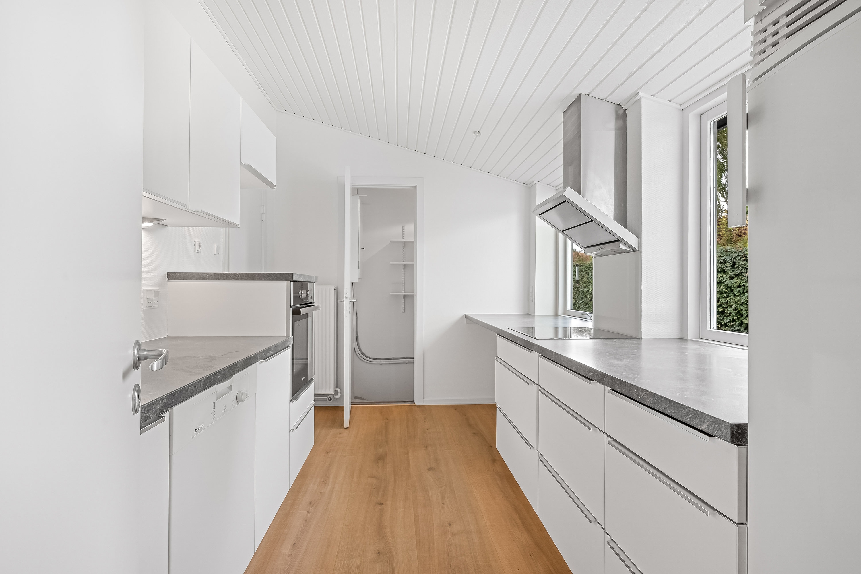 Fremhævet køkken billede i fuldskærmstilstand. Billede af Klitrosevej 19, 7500 Holstebro