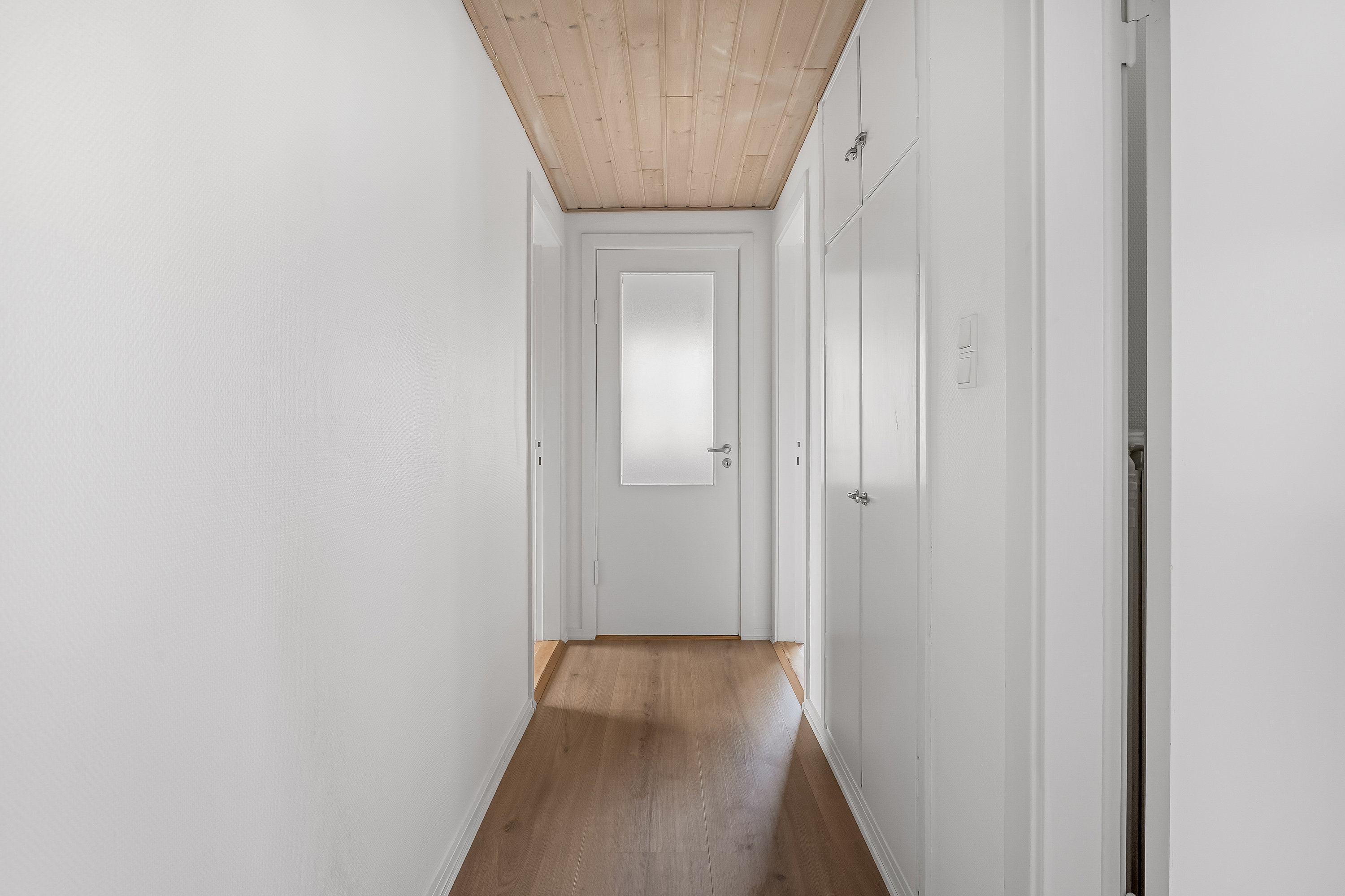 Fremhævet gang billede i fuldskærmstilstand. Billede af Klitrosevej 19, 7500 Holstebro