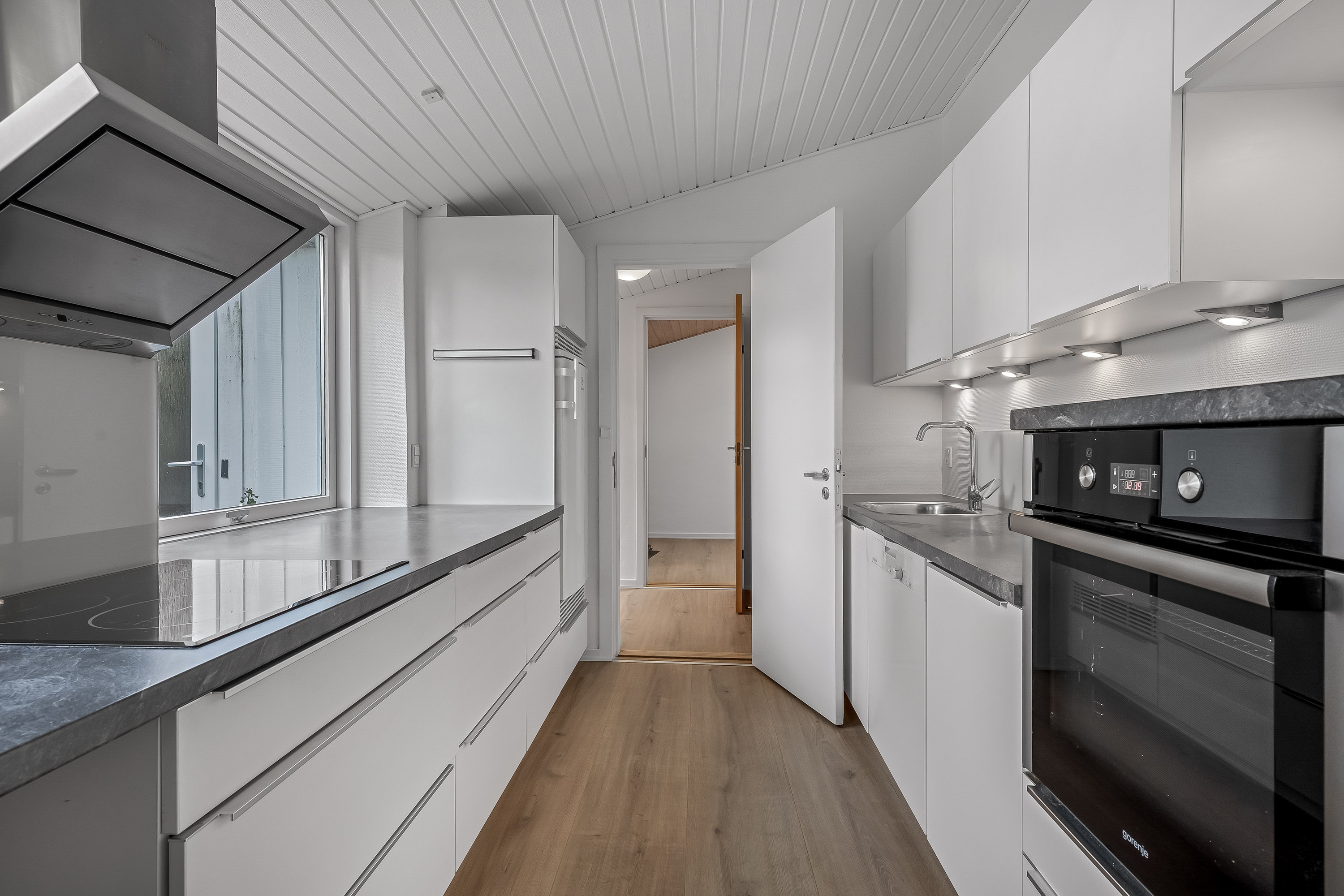 Fremhævet køkken billede i fuldskærmstilstand. Billede af Klitrosevej 19, 7500 Holstebro