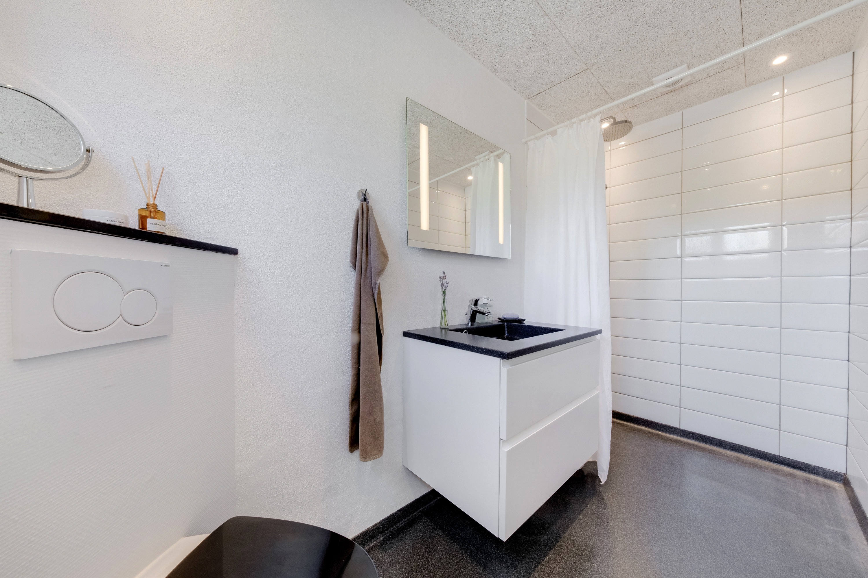 Fremhævet badeværelse billede i fuldskærmstilstand. Billede af Nymarksvej 97, 5800 Nyborg