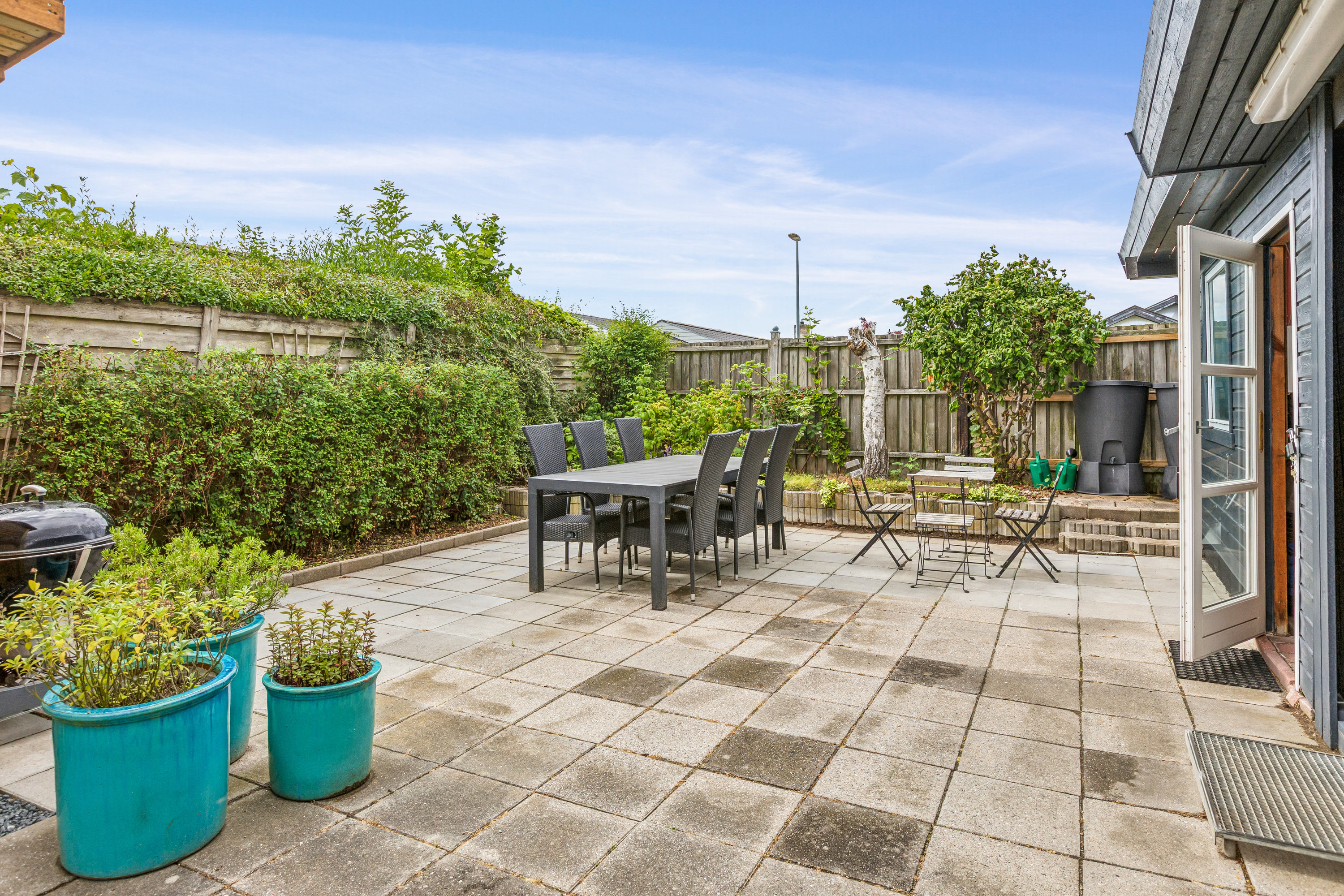 Fremhævet terrasse billede i fuldskærmstilstand. Billede af Pretoria Alle 16, 2770 Kastrup