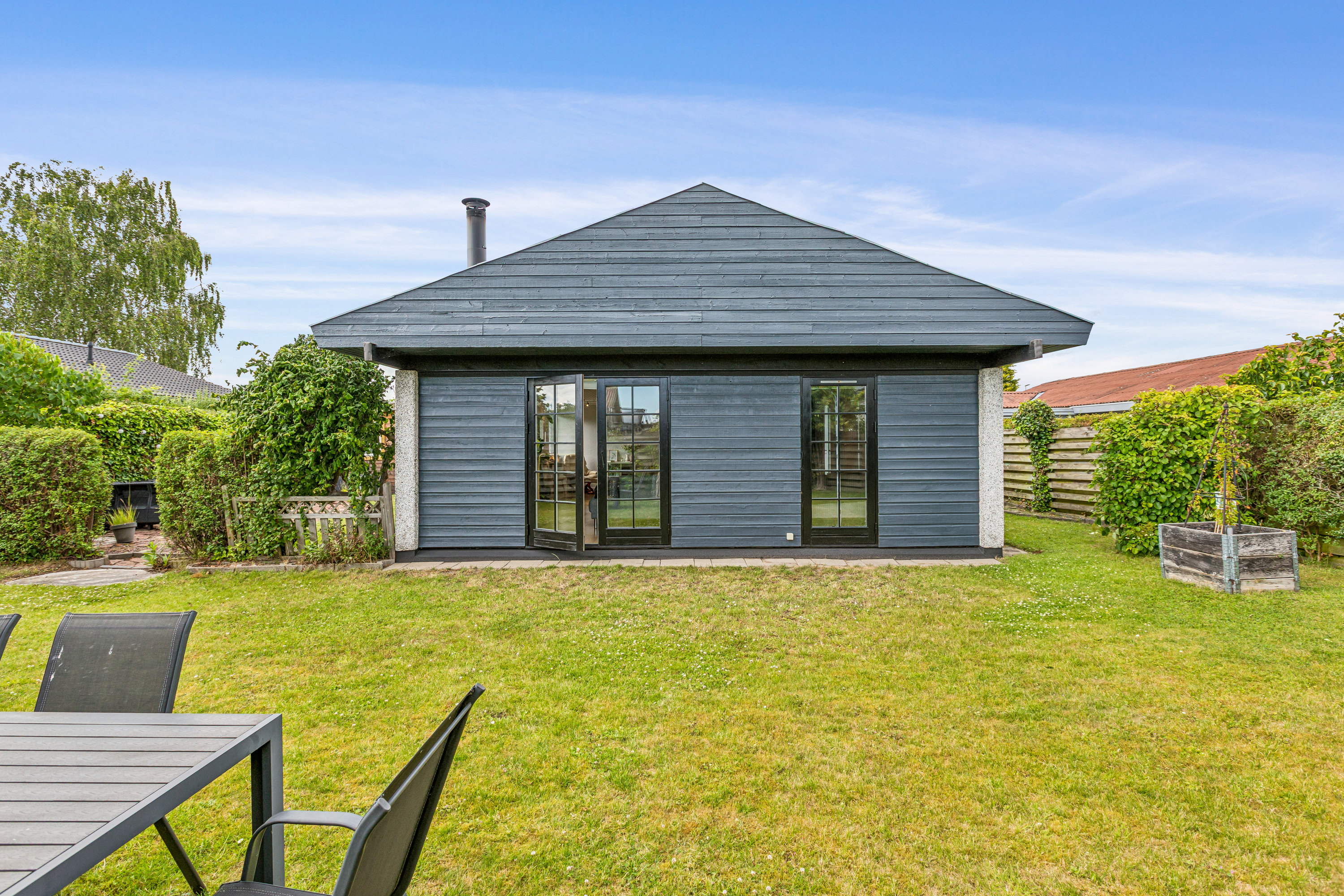 Fremhævet ejendom 1 billede i fuldskærmstilstand. Billede af Pretoria Alle 16, 2770 Kastrup