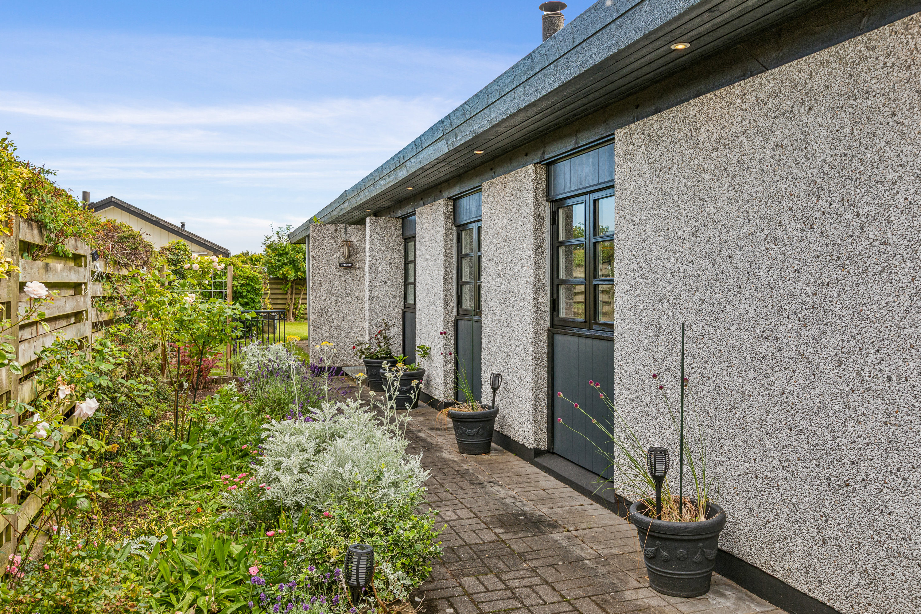 Fremhævet ejendom 1 billede i fuldskærmstilstand. Billede af Pretoria Alle 16, 2770 Kastrup