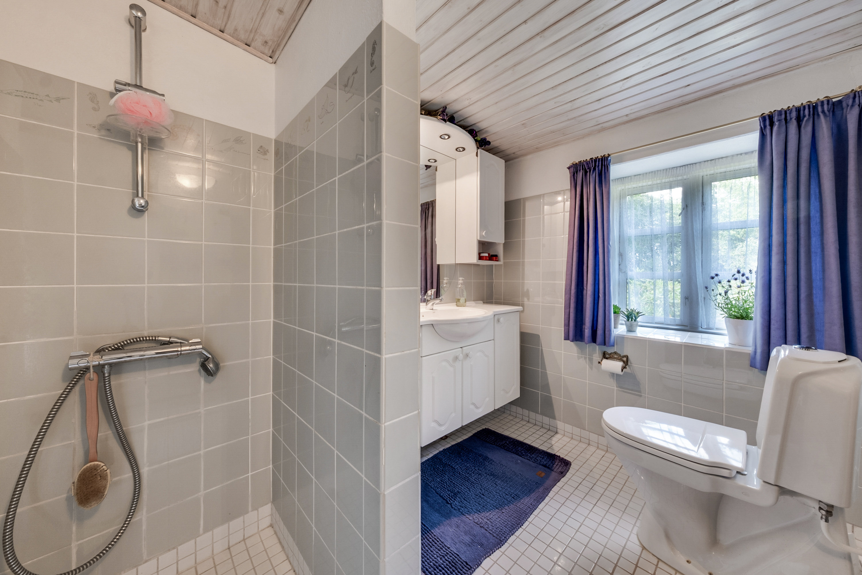 Fremhævet badeværelse billede i fuldskærmstilstand. Billede af Strandbyvej 77, 5683 Haarby