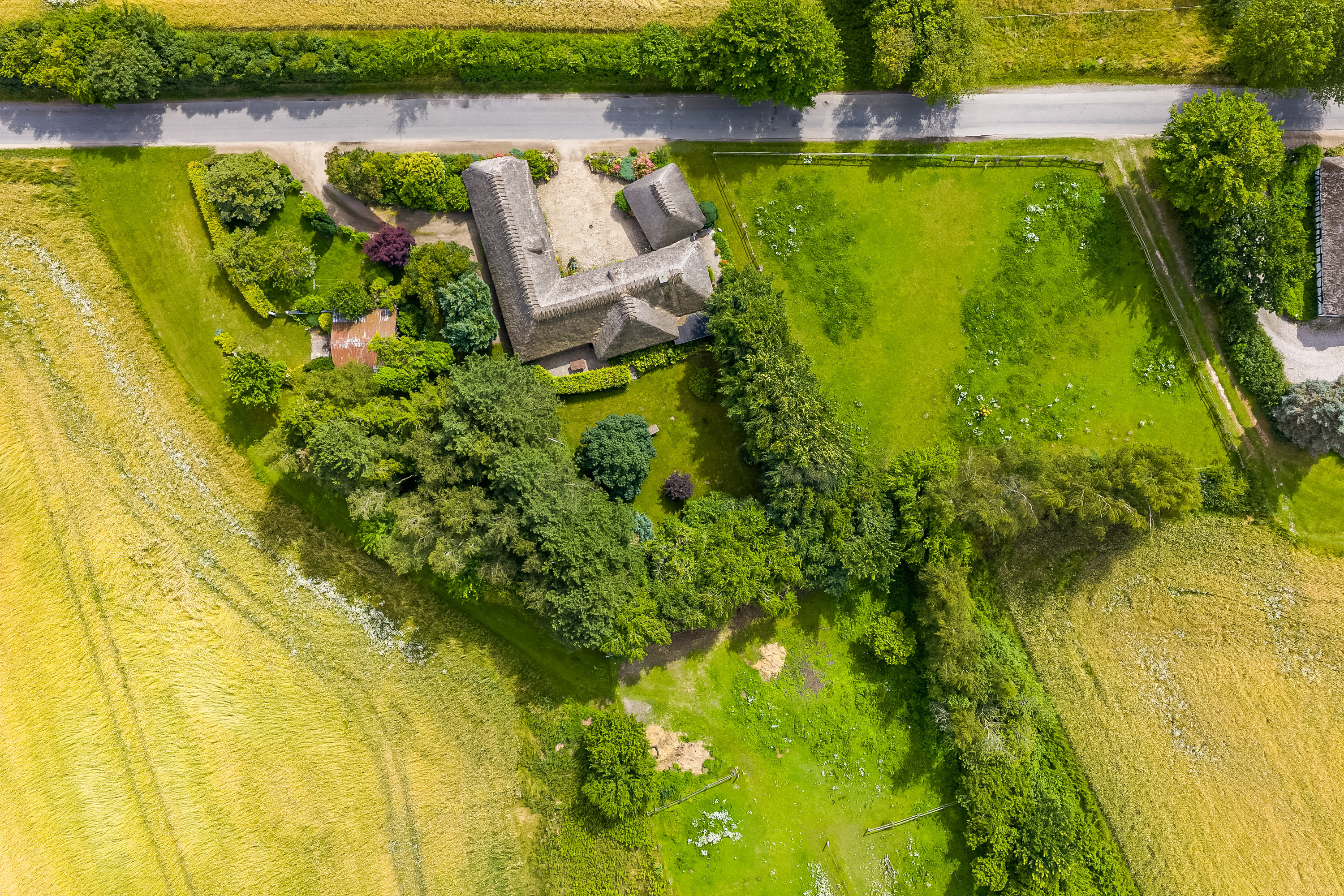 Fremhævet luftfoto billede i fuldskærmstilstand. Billede af Strandbyvej 77, 5683 Haarby