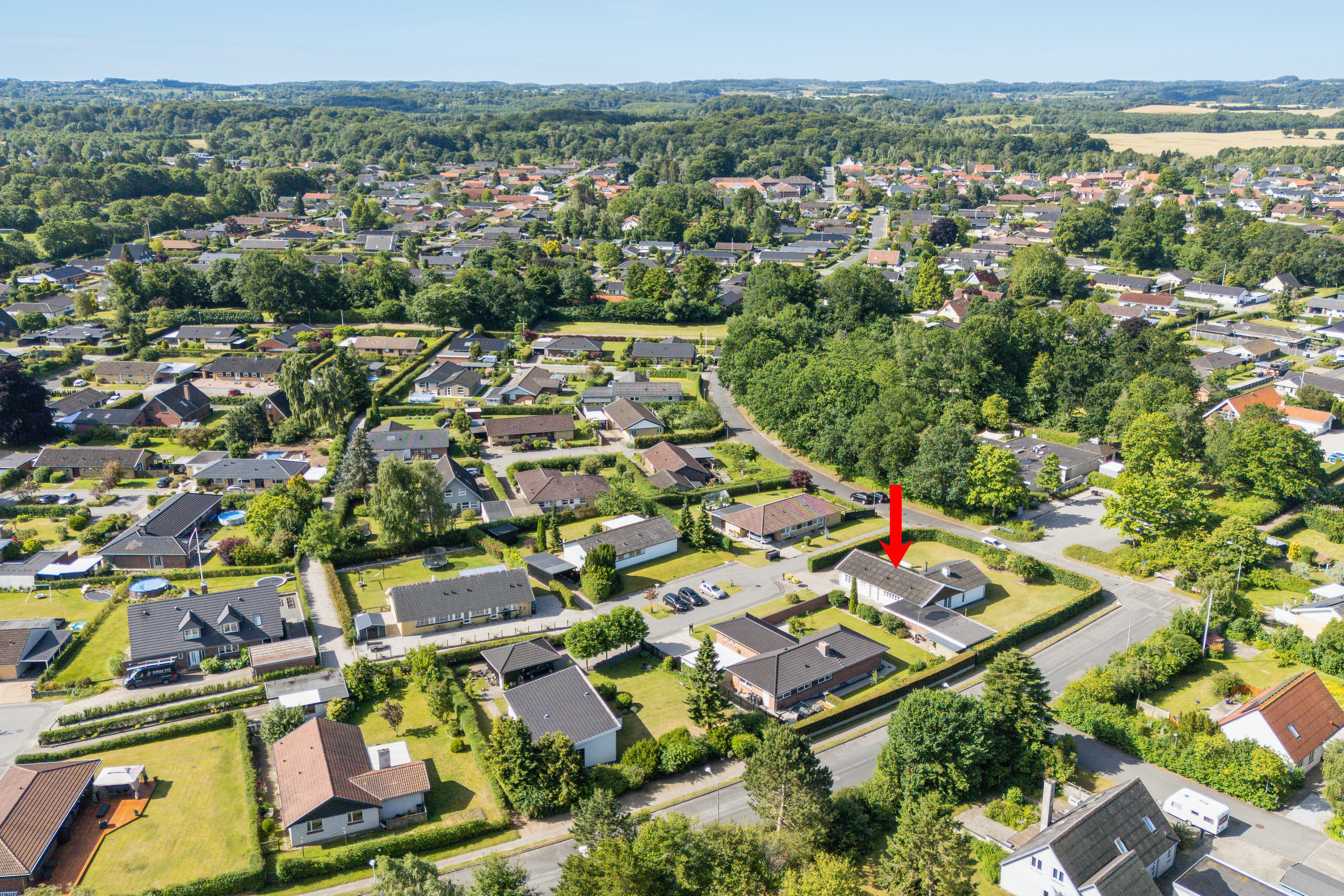 Fremhævet luftfoto billede i fuldskærmstilstand. Billede af Kronhjortløkken 244, Korup, 5210 Odense NV