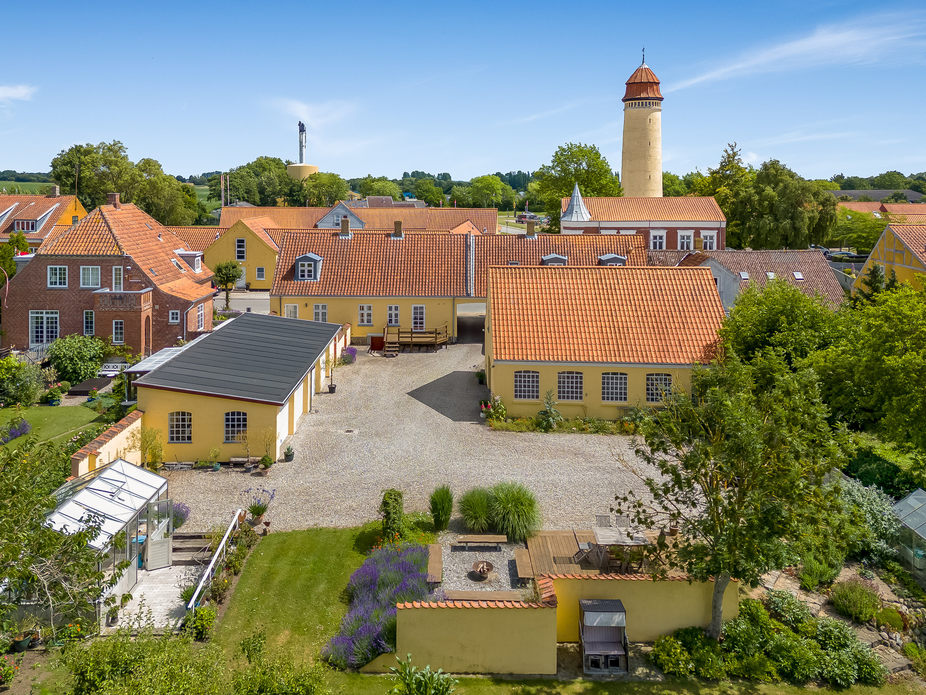 Fremhævet luftfoto billede i fuldskærmstilstand. Billede af Adelgade 4B og 4A, 4880 Nysted