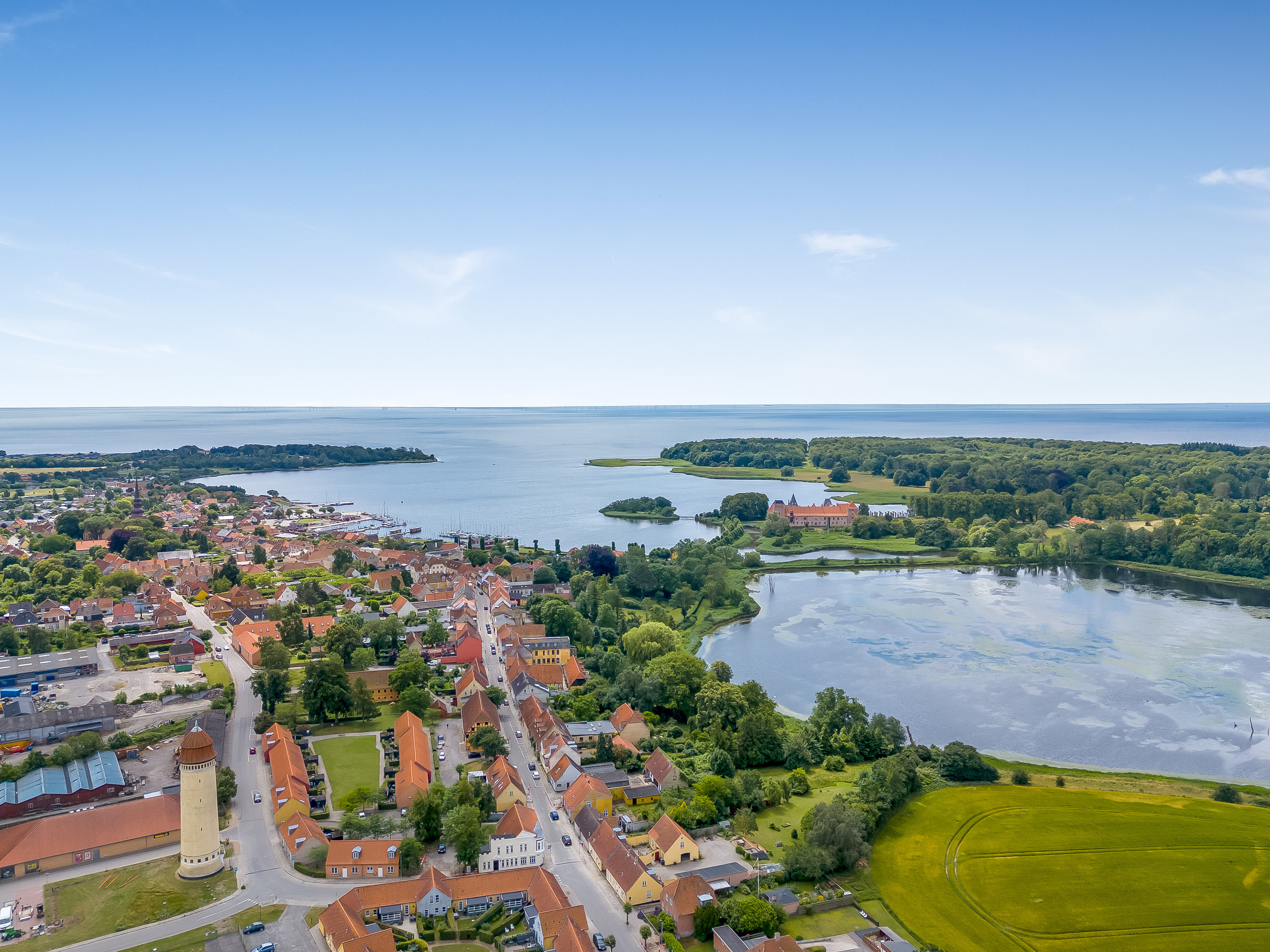 Fremhævet luftfoto billede i fuldskærmstilstand. Billede af Adelgade 4B og 4A, 4880 Nysted