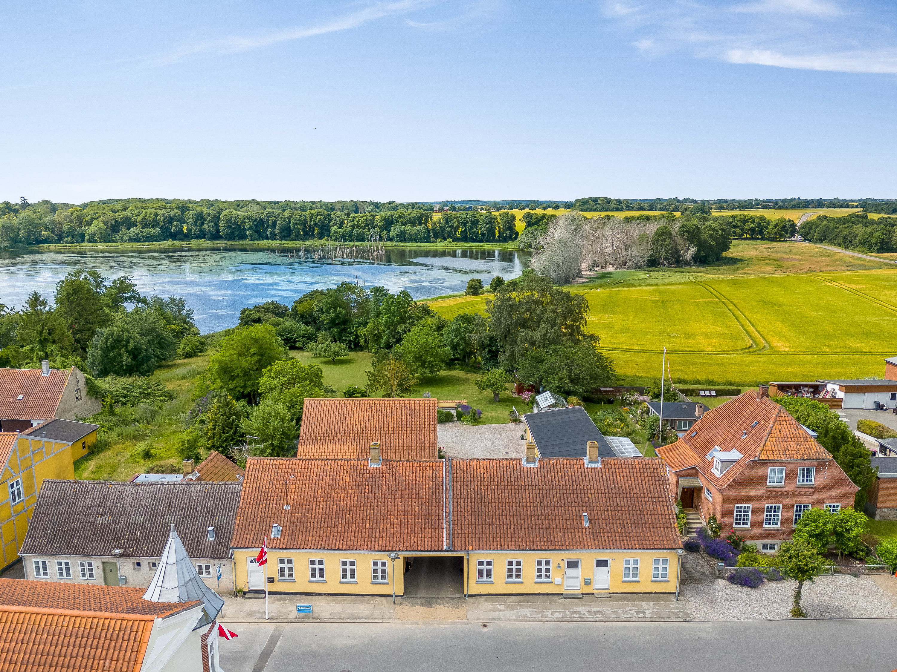 Fremhævet luftfoto billede i fuldskærmstilstand. Billede af Adelgade 4B og 4A, 4880 Nysted