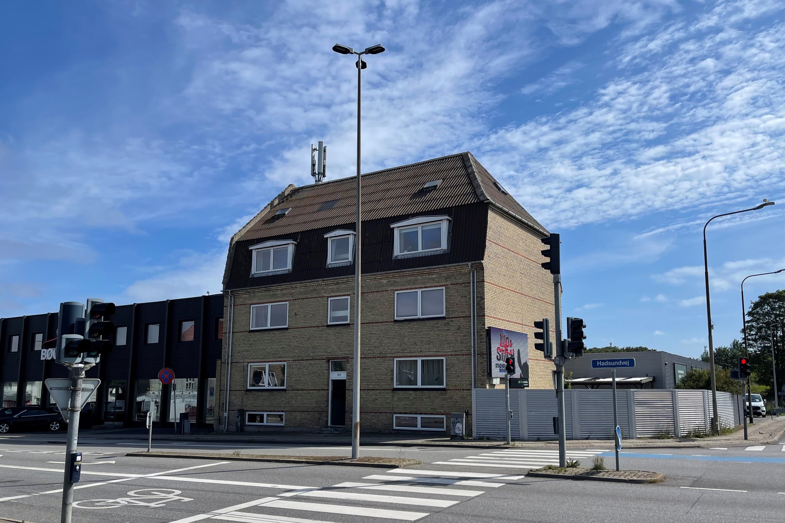 Fremhævet bygning billede i fuldskærmstilstand. Billede af Hadsundvej 117, st.. tv., 9000 Aalborg