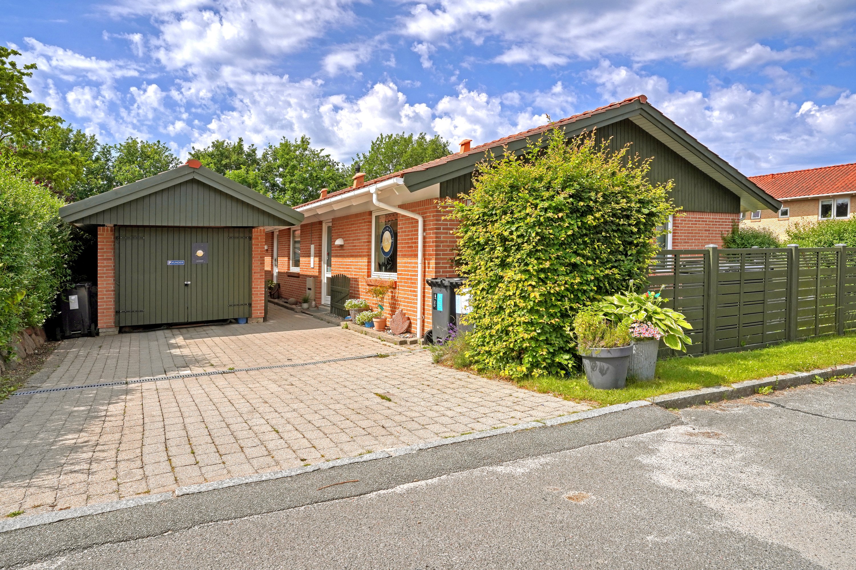 Miniaturebillede 1: ejendommen. Billede af Mølleengen 2, 3550 Slangerup